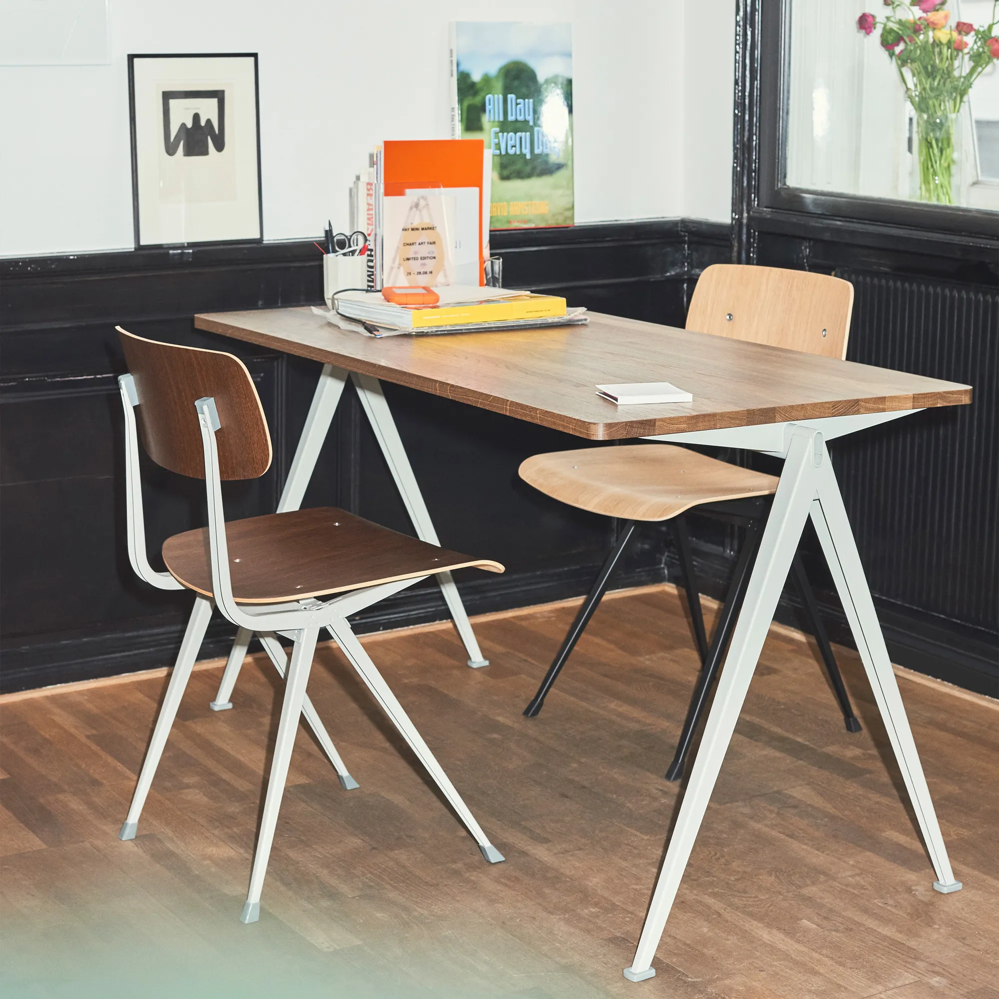 Pyramid bord 01 75 x 140 cm Black