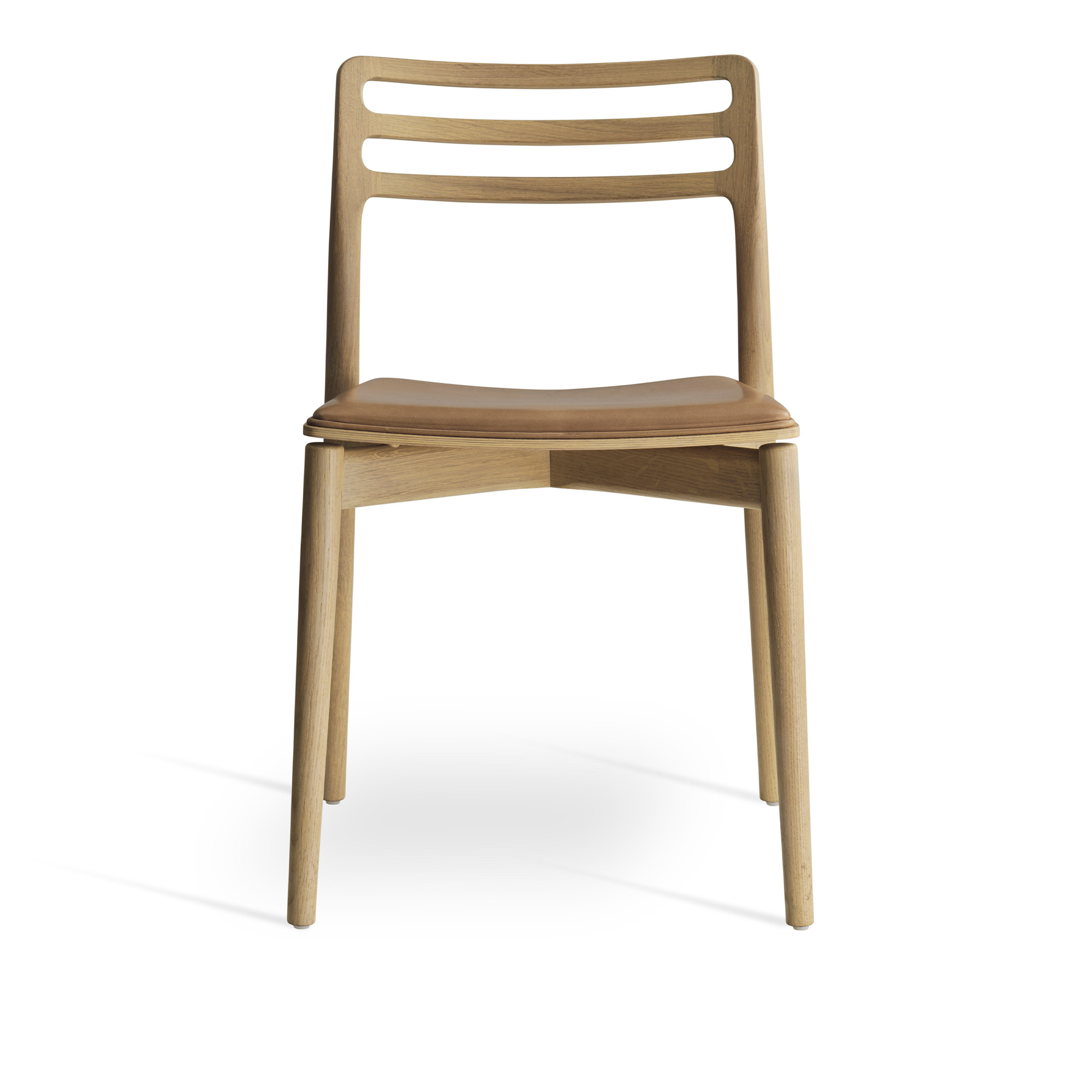 vipp - vip481 cabin matstol ljus ek med camel läder - matstolar - brun