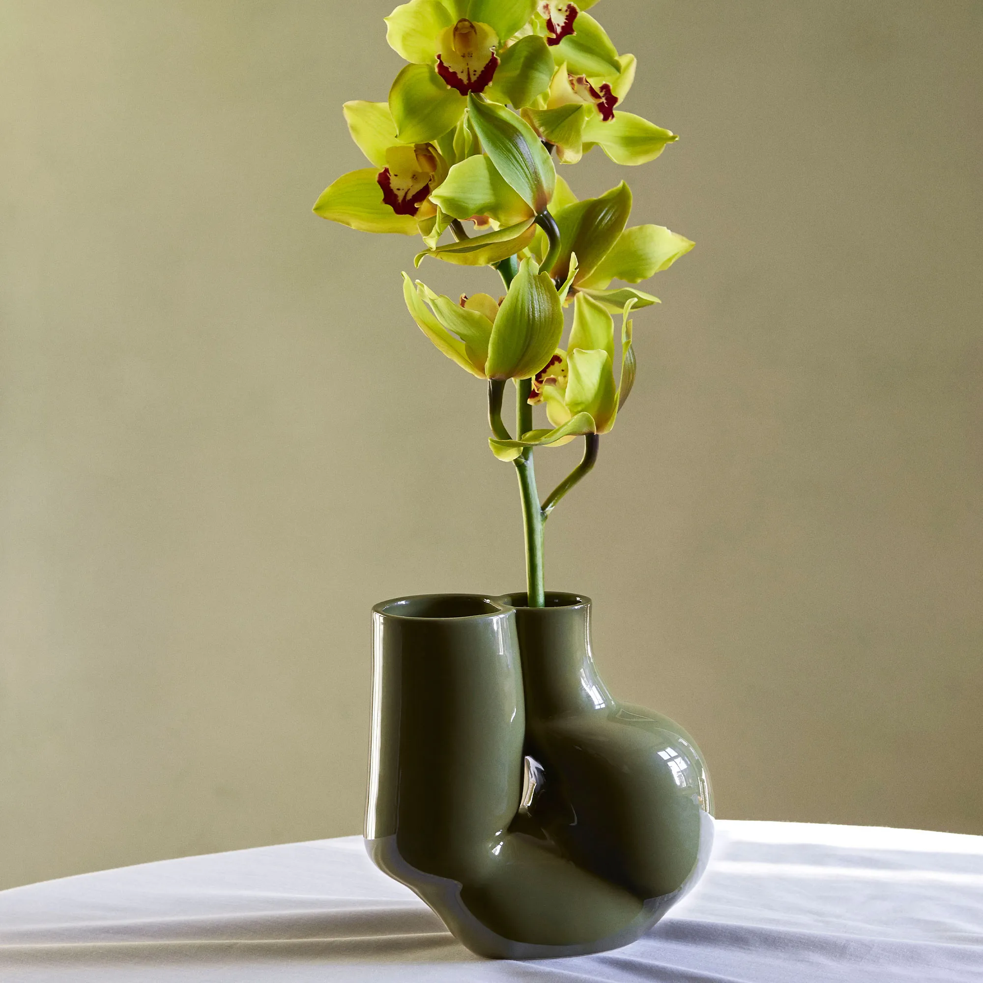 W&S Chubby vase