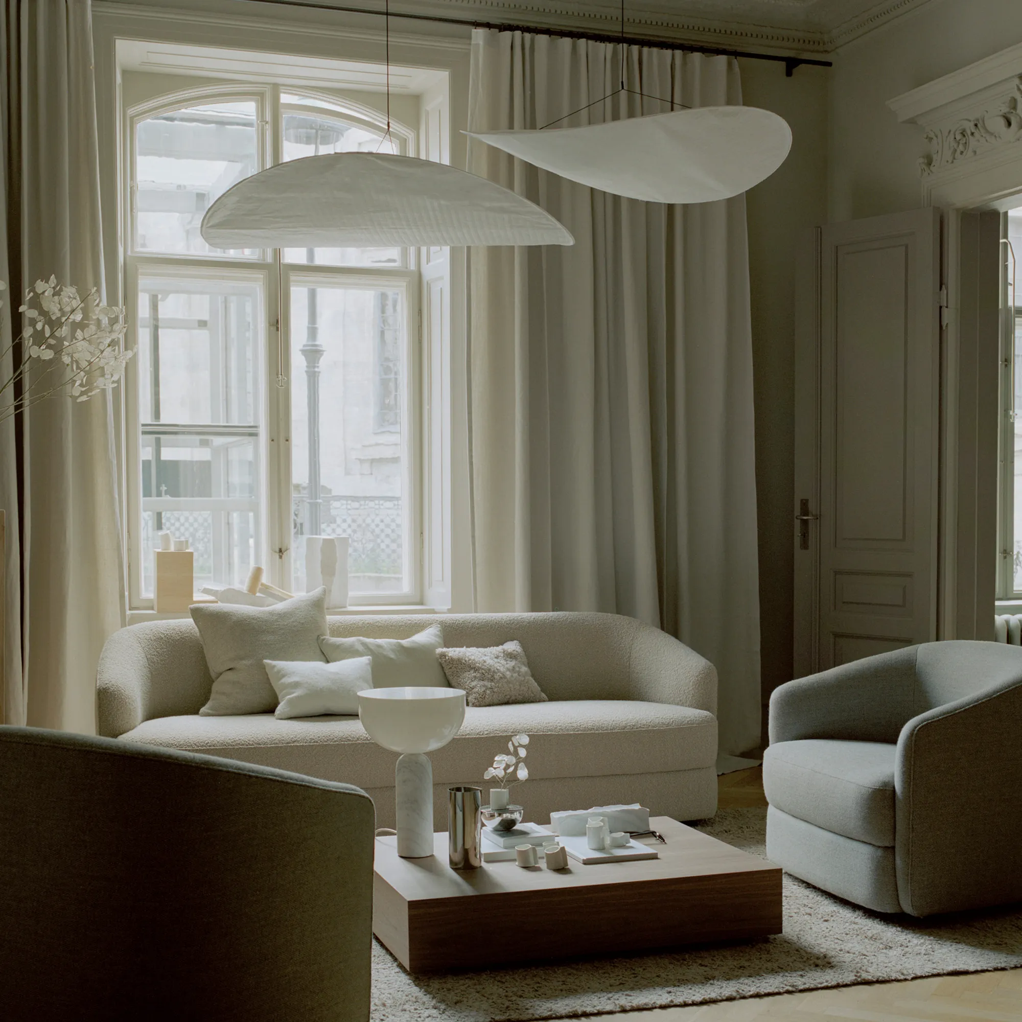 Covent Lounge Chair