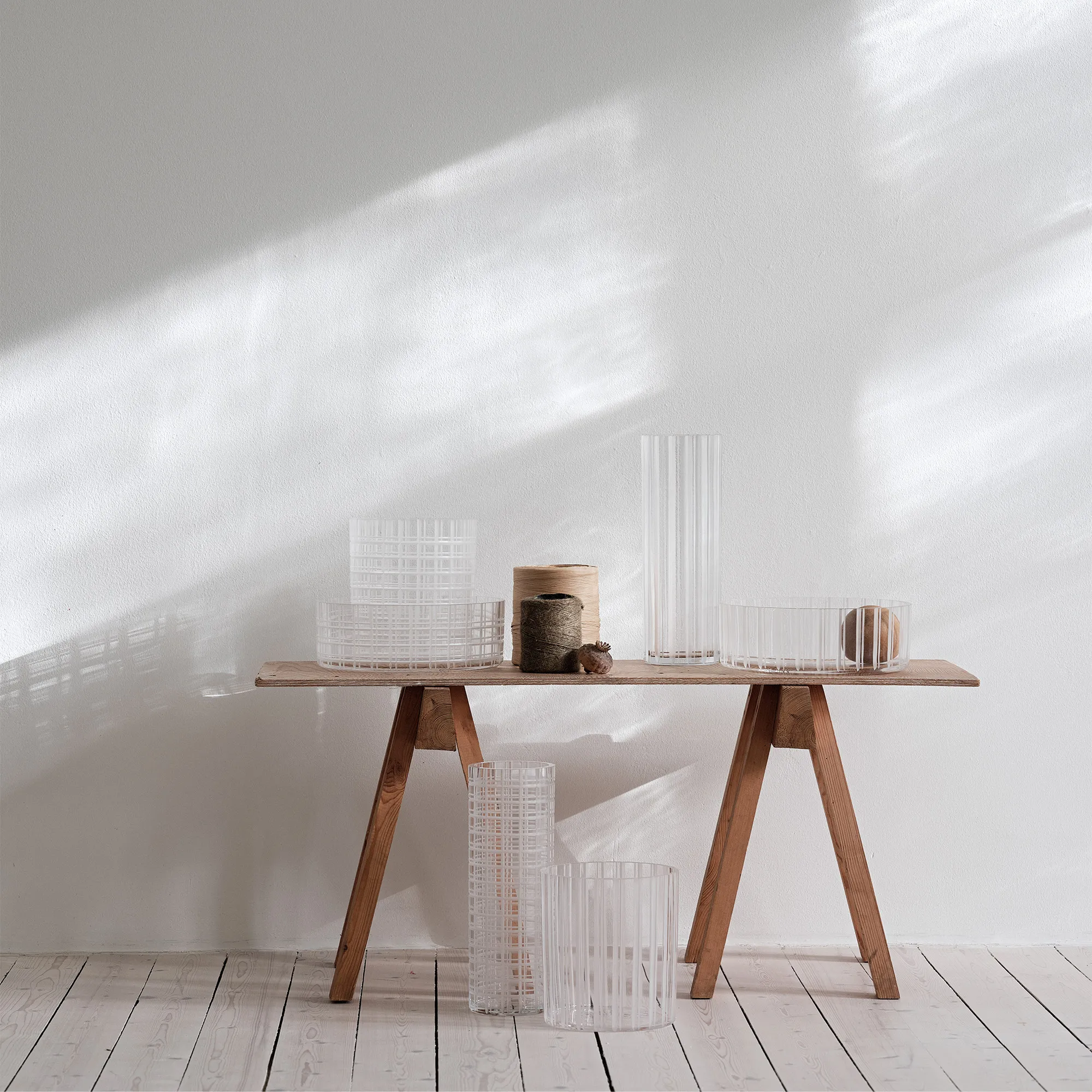 Cut In Number Vase Stripes
