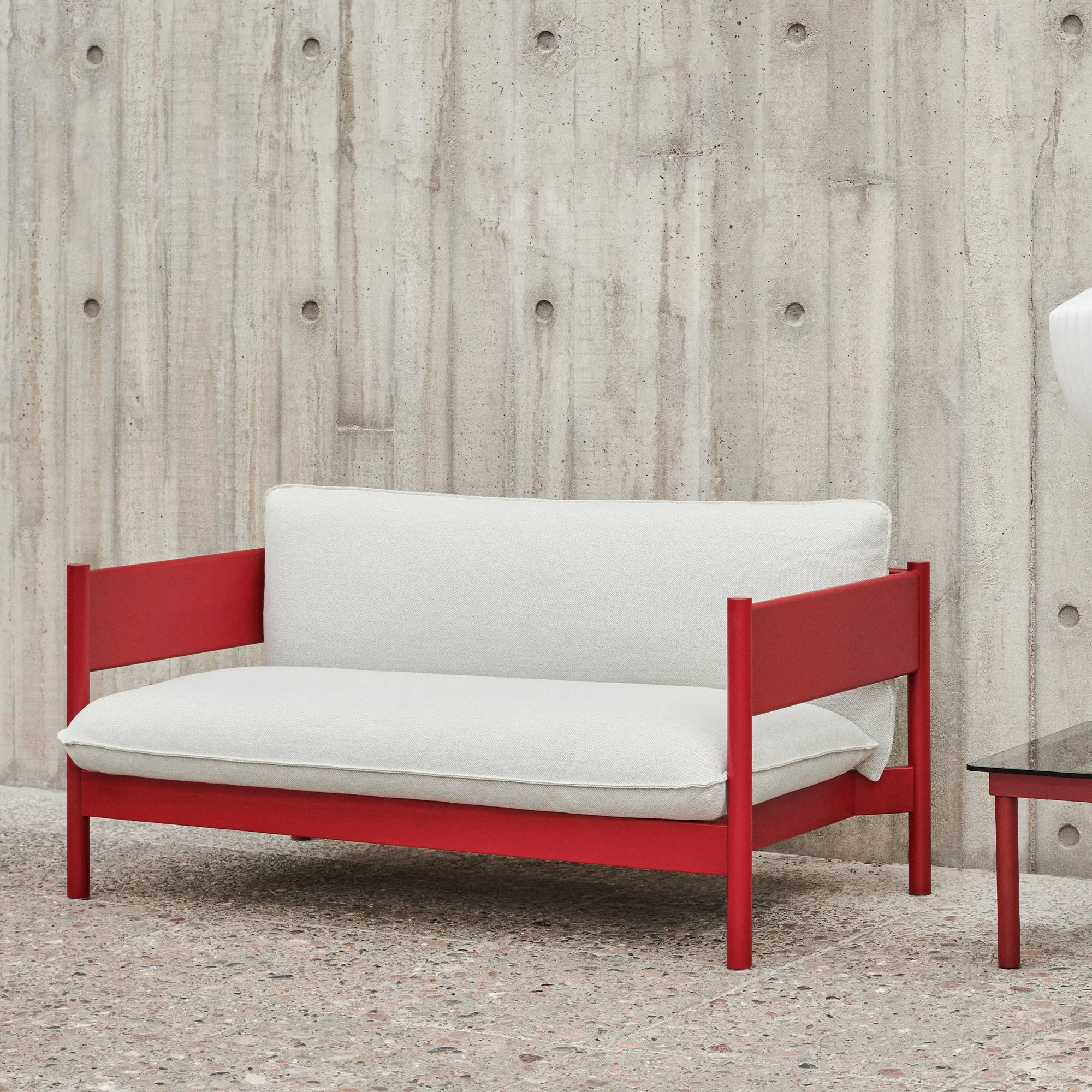Arbour Club soffa Wine Red Lacquer Beech