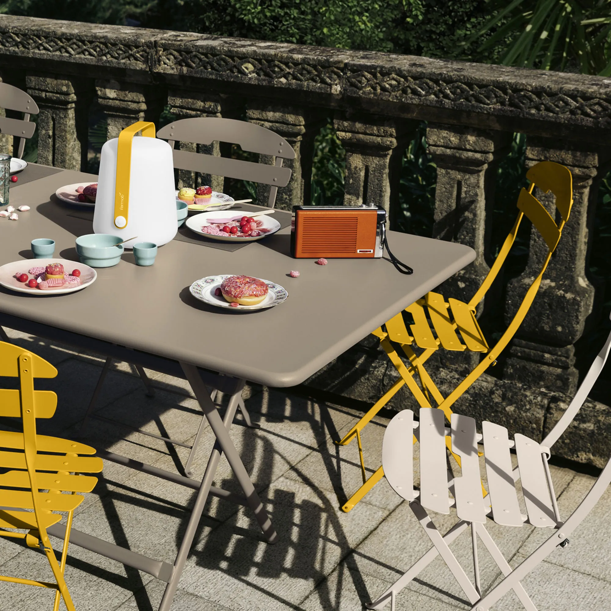 Caractère Table 128x128 cm