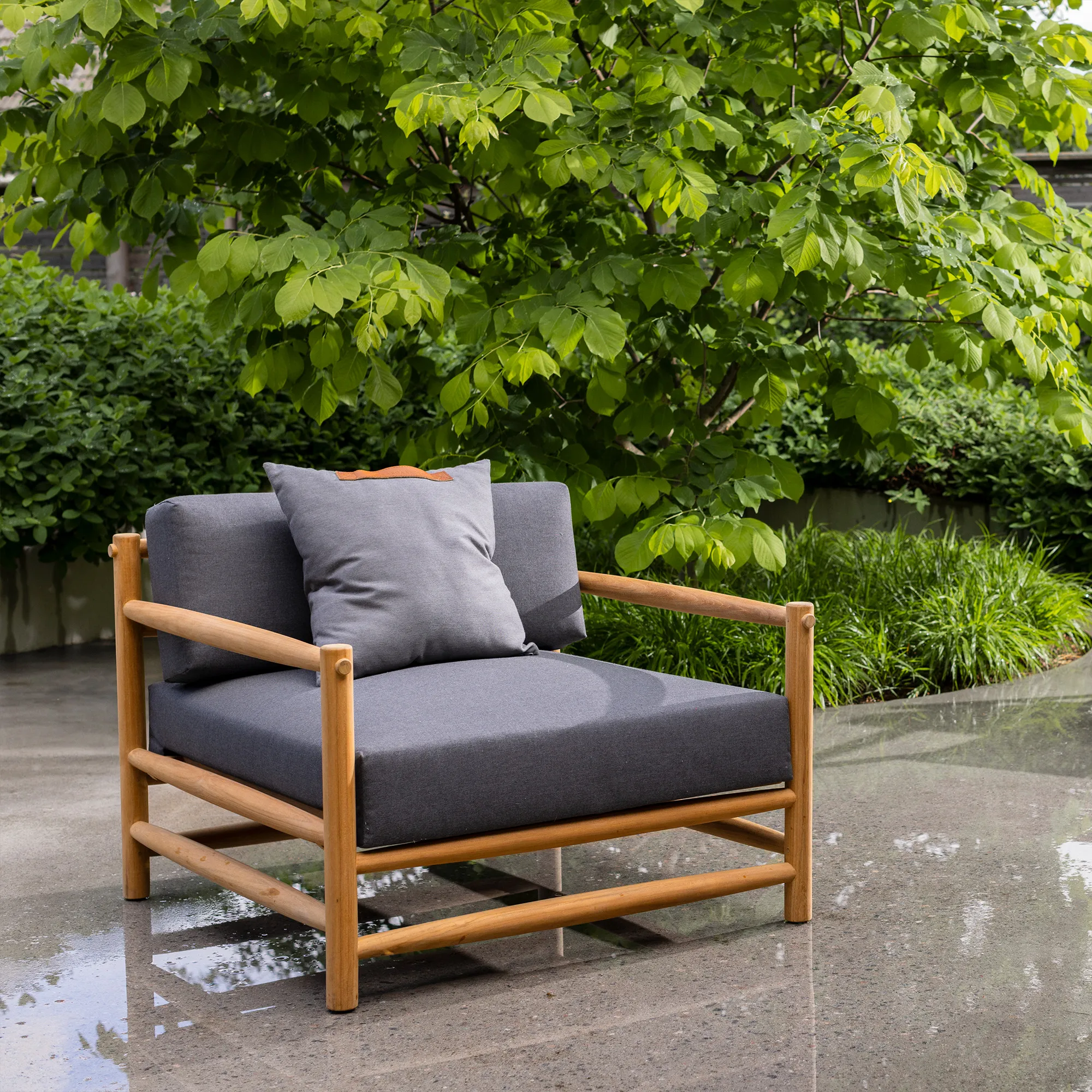 Saltholm Lounge Chair
