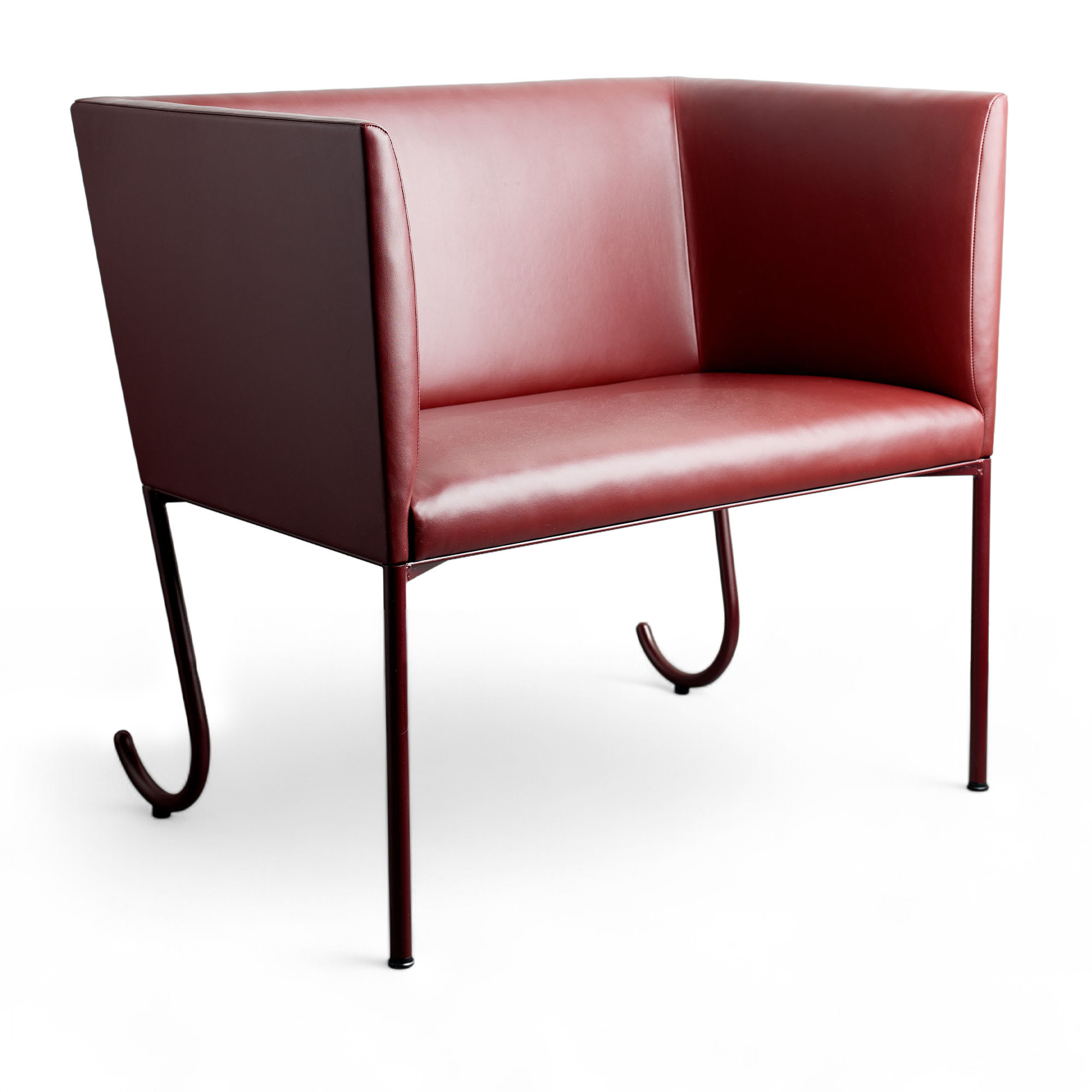 Ingridsdotter - Formula 90 soffa bordeaux - Soffor - Jonas Bohlin - Röd - Läder/Metall | Möbler - Soffor Och Dagbäddar - Soffor | Möbelexperten