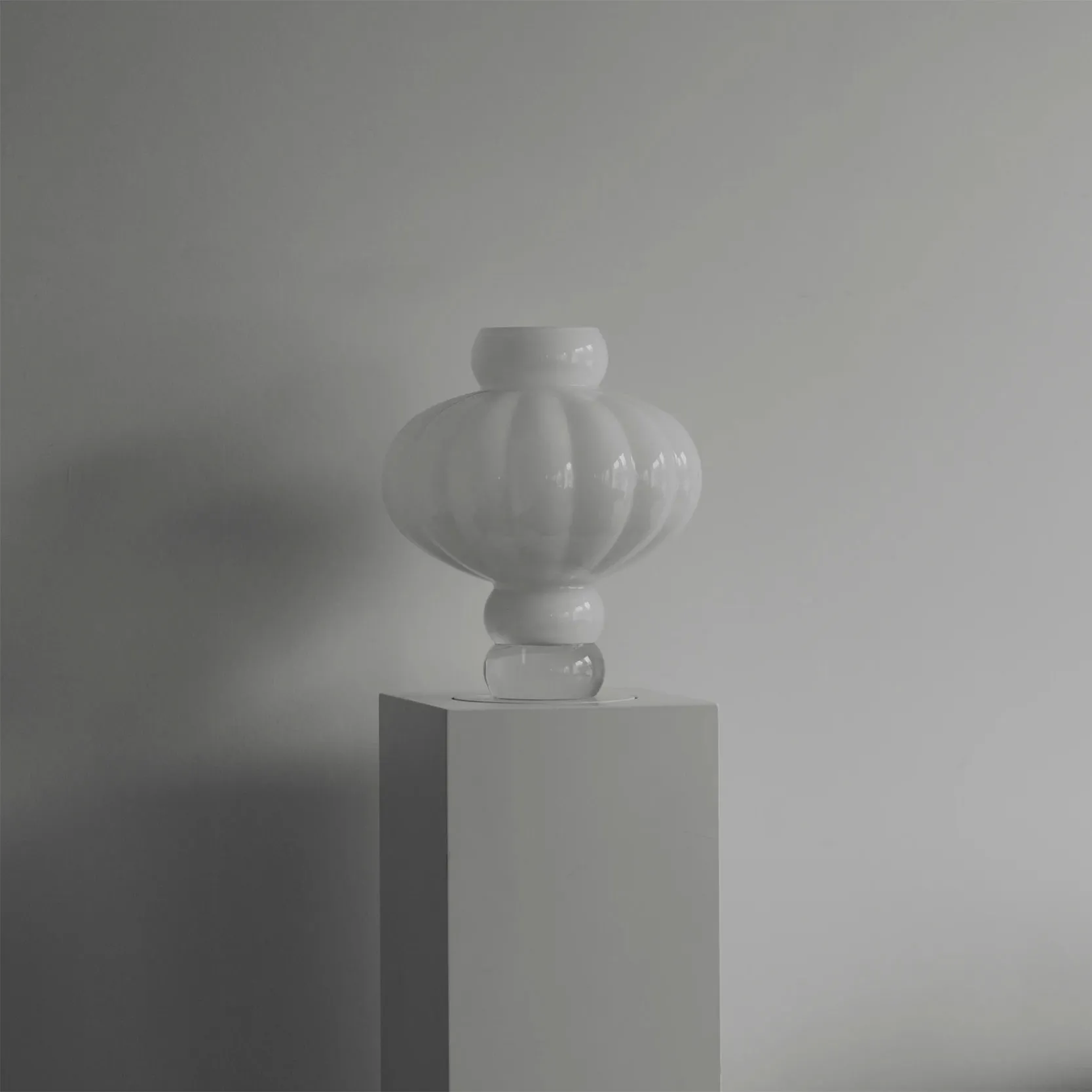 Balloon Vase 03