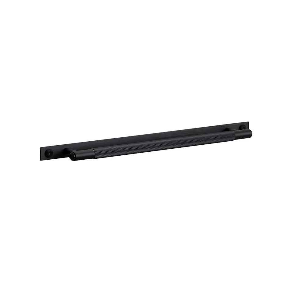 Pull Bar Plate Linear Medium