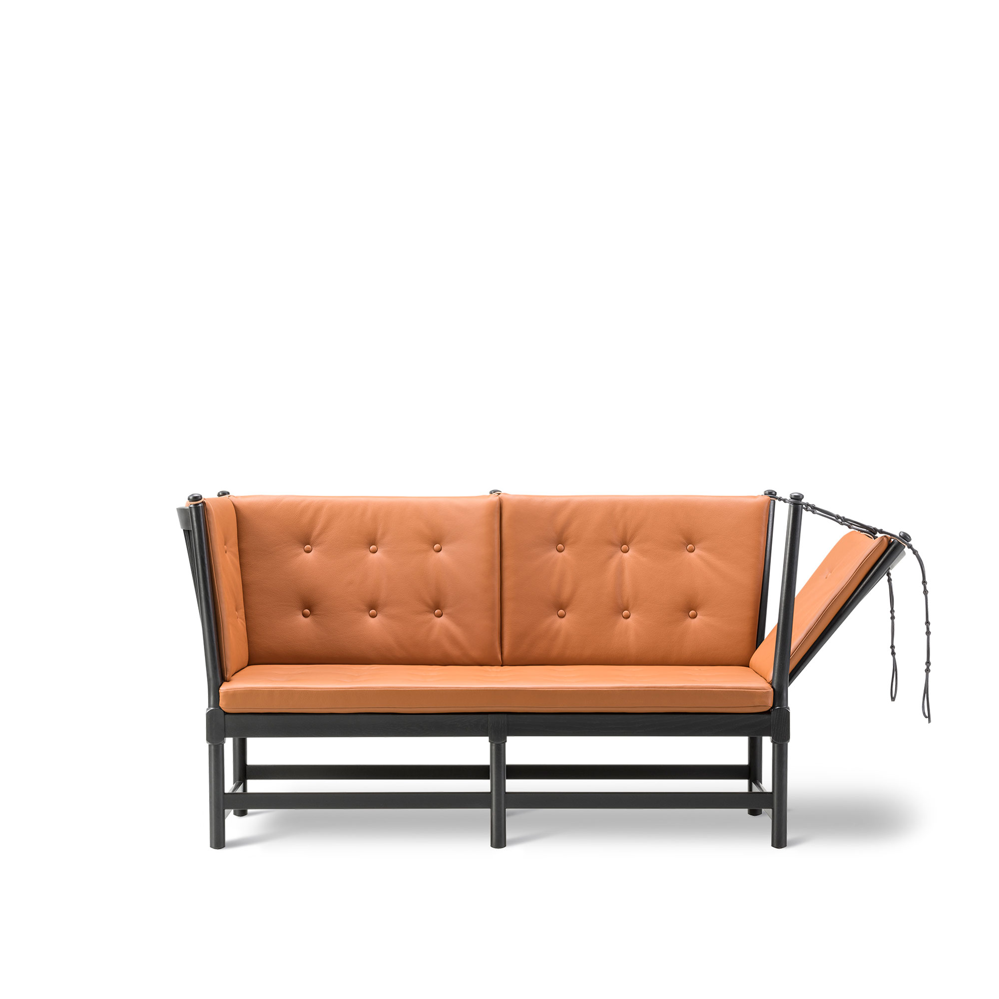 Fredericia Furniture - The Spoke-Back Sofa 2 Seater, Svartlackerad ek, Läder 1, Omni 307 Cognac - Soffor - Børge Mogensen - Brun | Möbler - Soffor Och Dagbäddar - Soffor | Möbelexperten