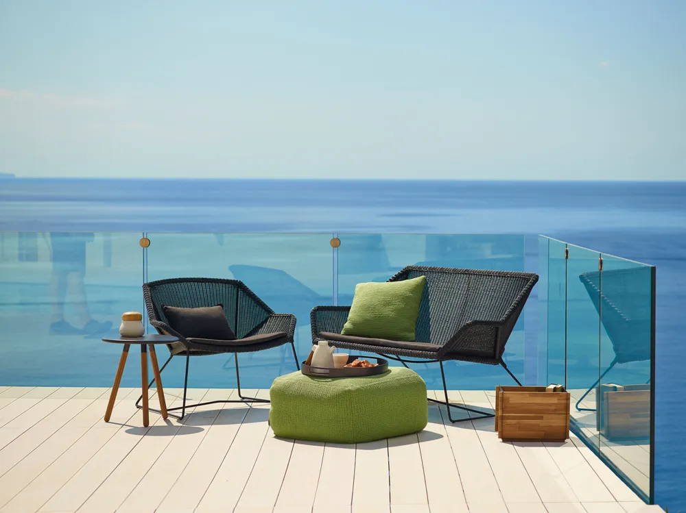 Breeze Lounge