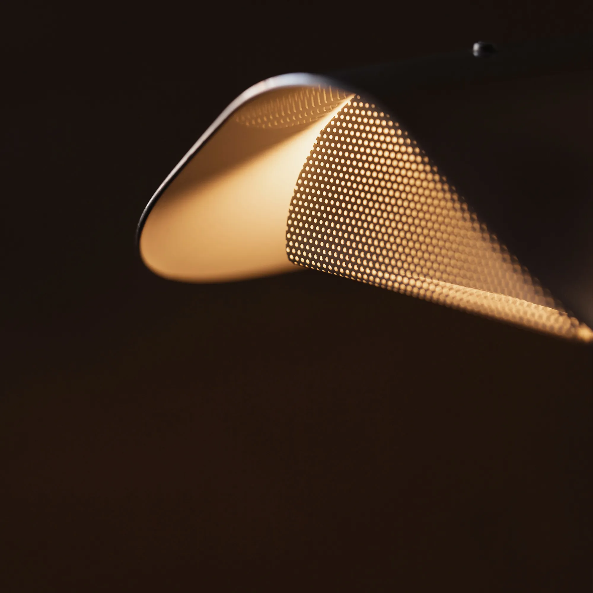 Wing bordslampa