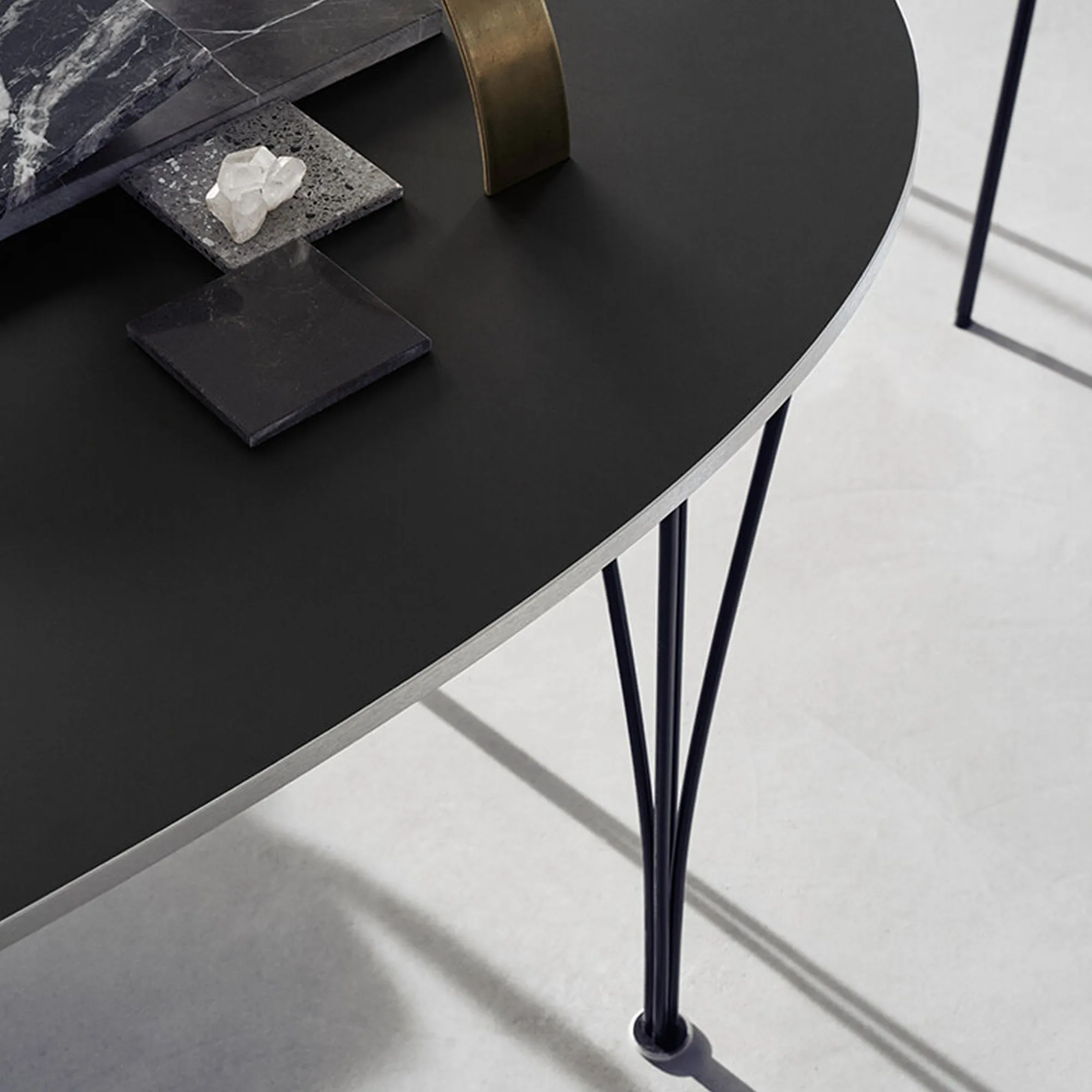 Plastfot till Superellips matbord
