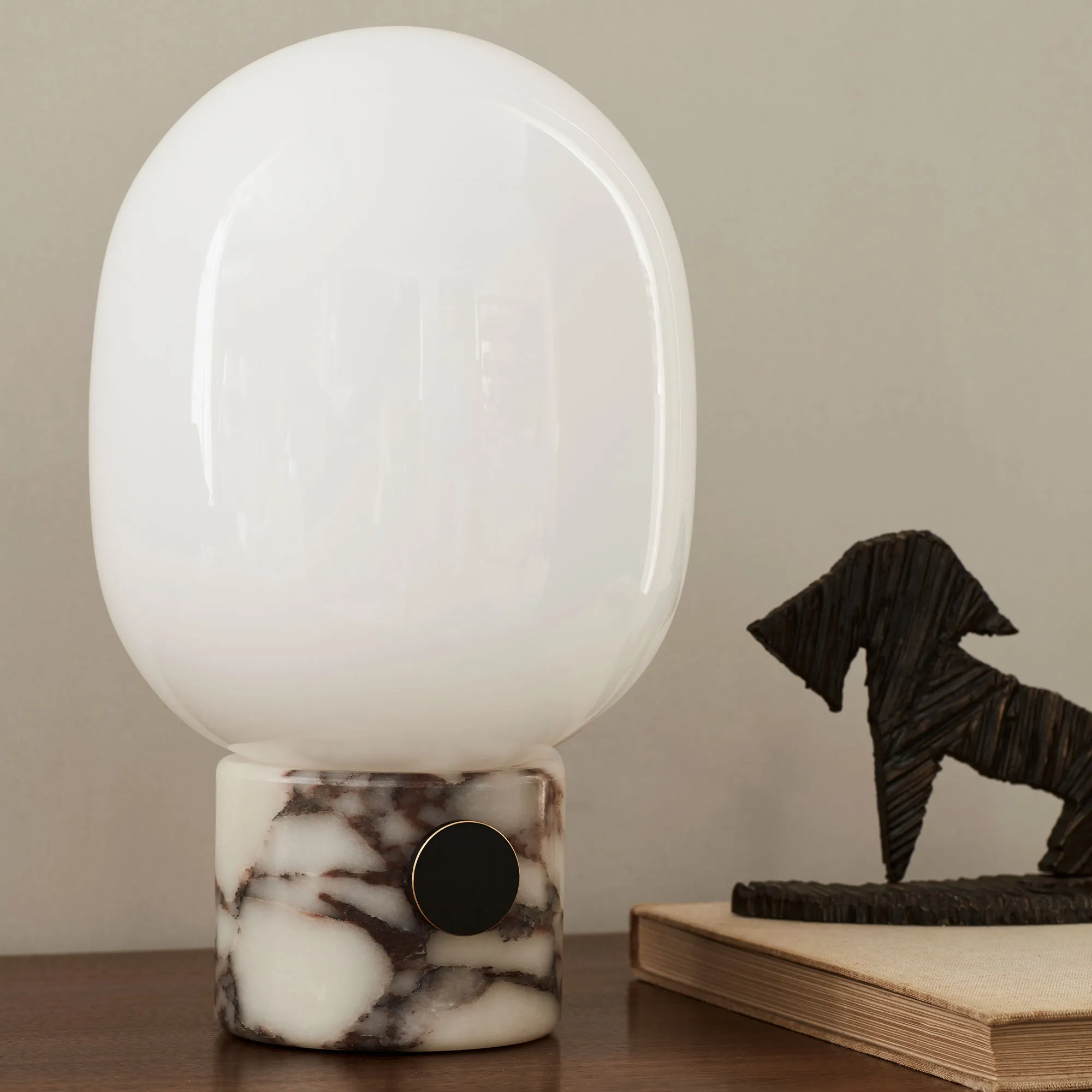 JWDA bordslampa