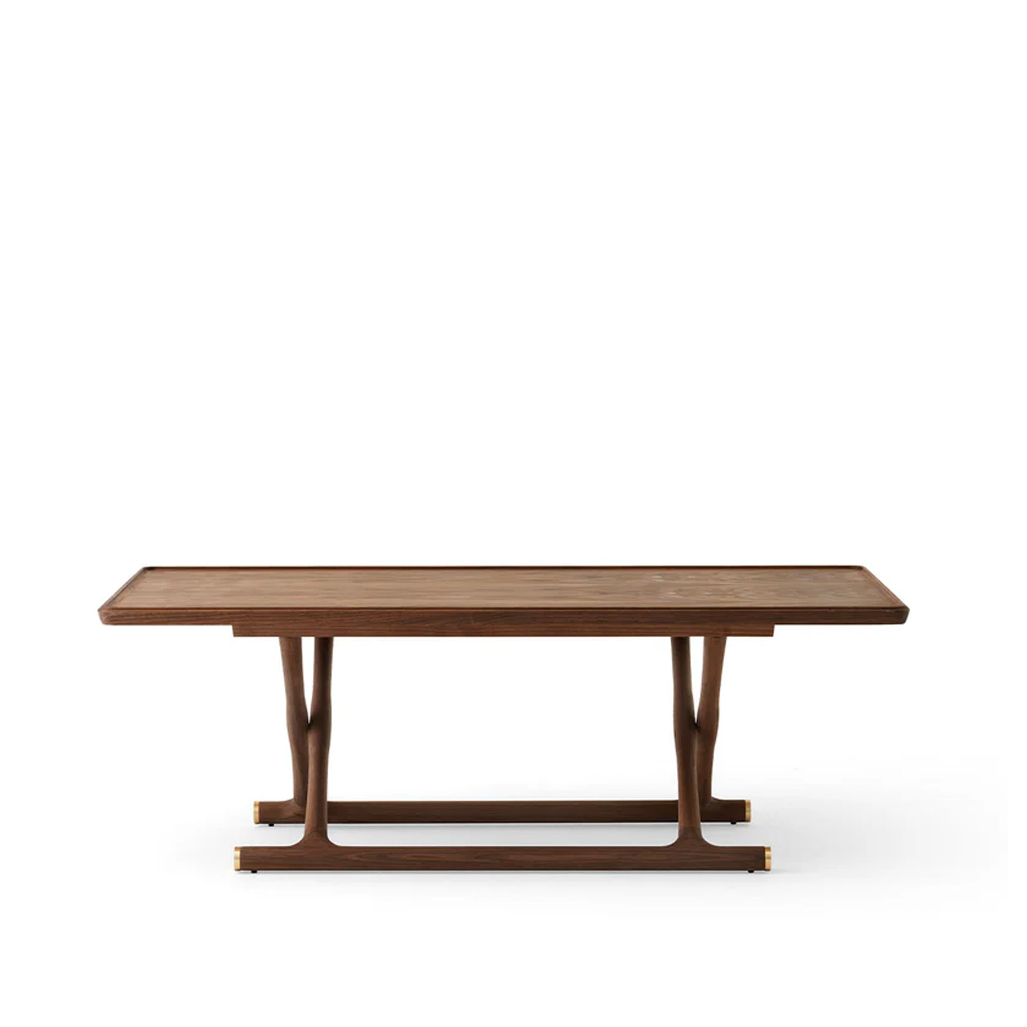 Audo Copenhagen - Jäger Lounge Table, Walnut Base, Walnut Tabletop - Soffbord - Mogen Lassen - Brun,Träfärgad - Metall/Trä