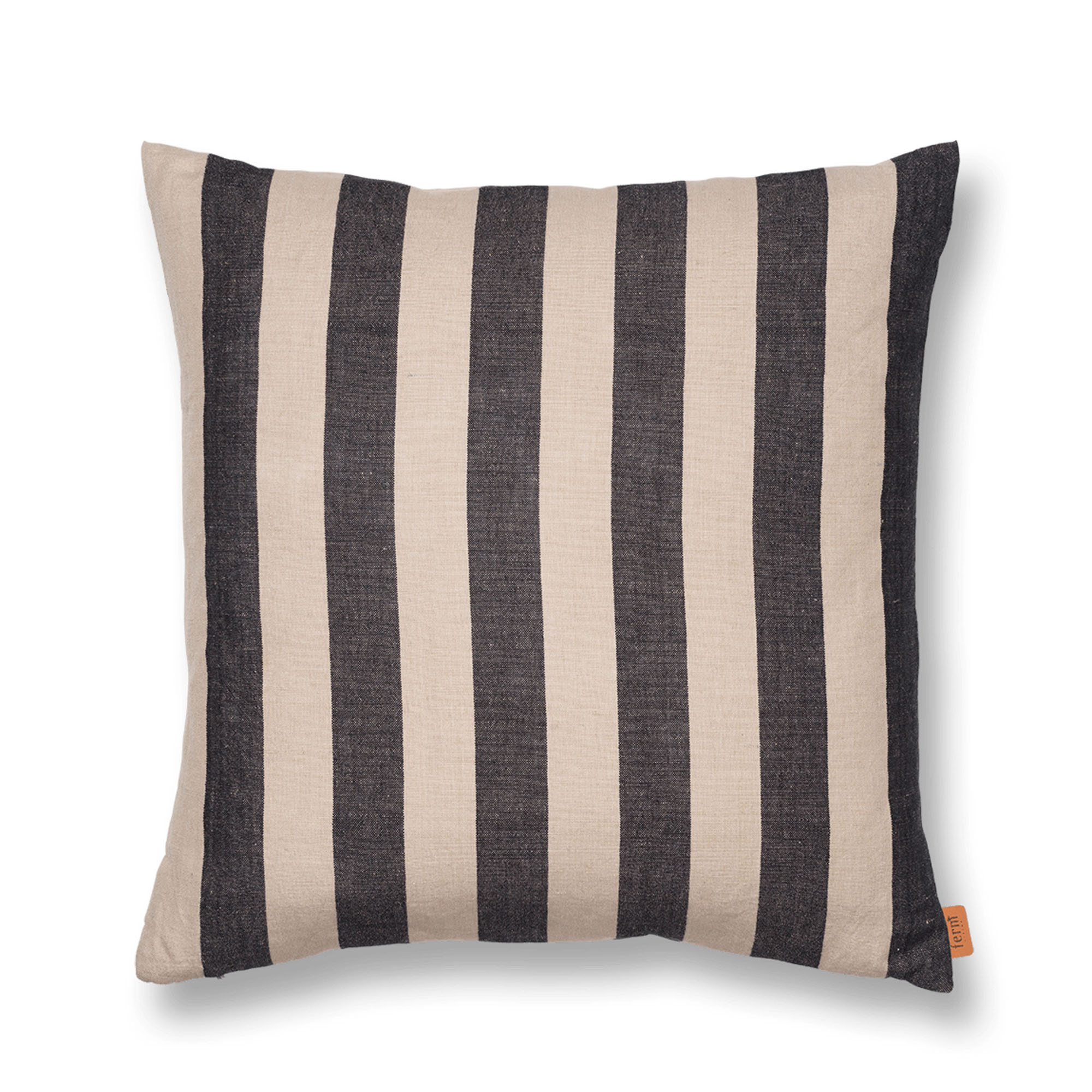 Ferm Living - Grand Cushion 50x50 Cm Sand / Black - Pynteputer og putetrekk - Beige,Svart