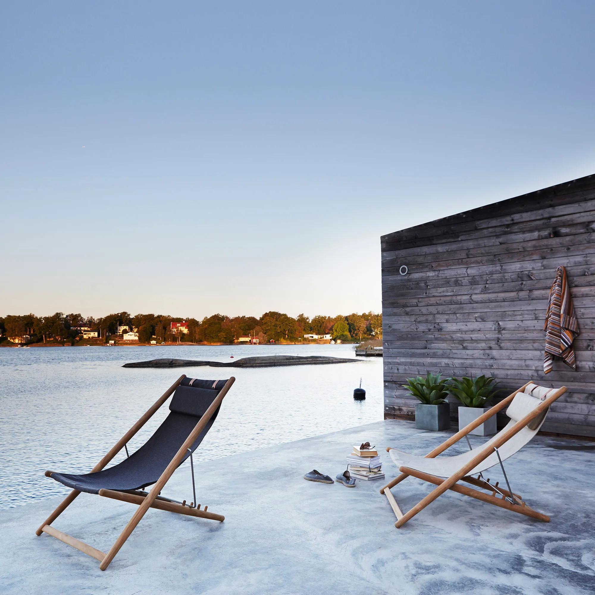 H55 Lounge Chair