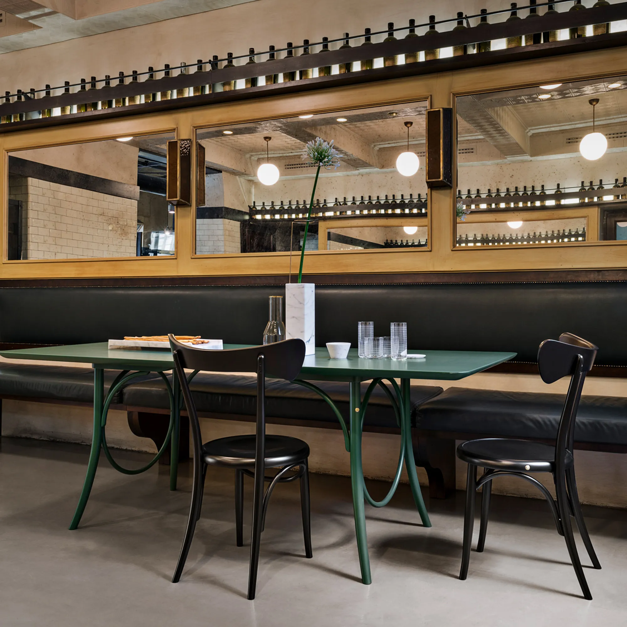 Ring Dining Table
