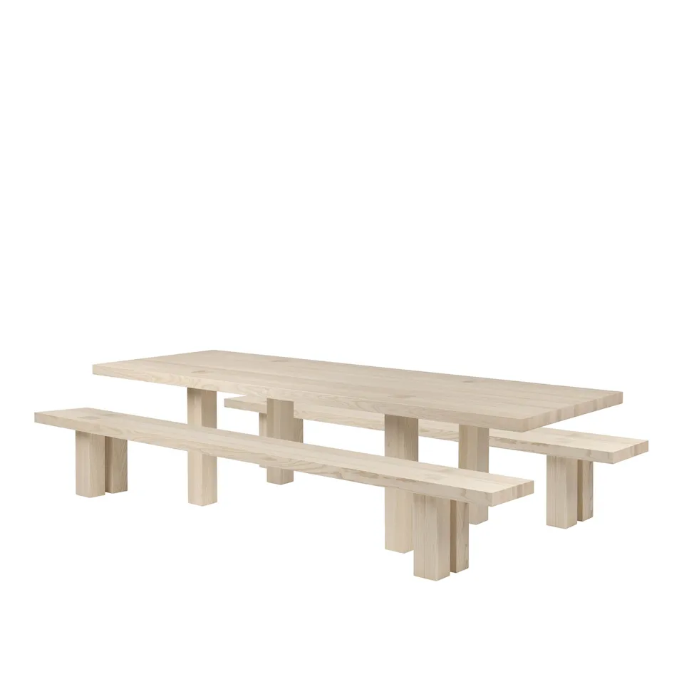 Max Table + Benches