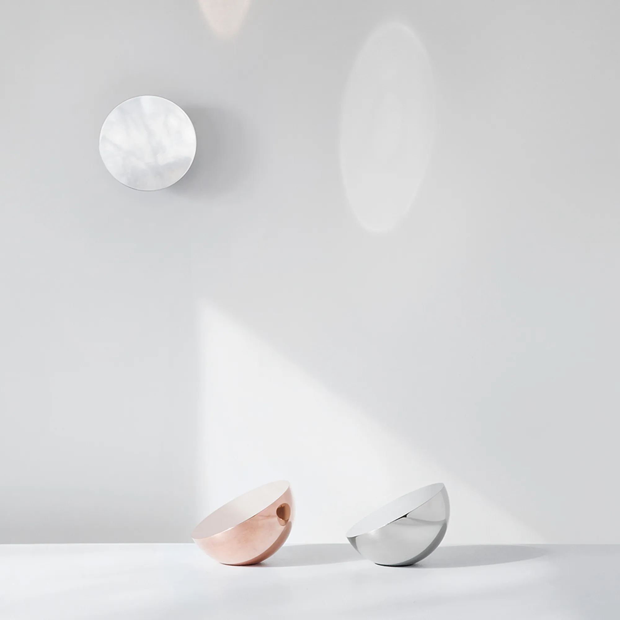 Aura Table Mirror