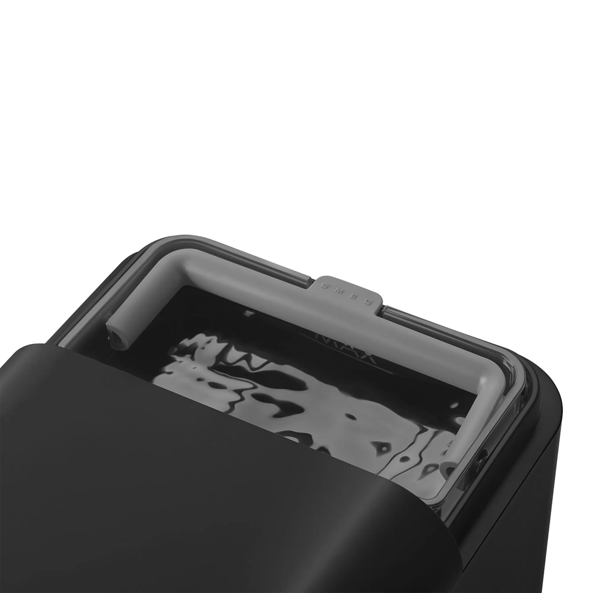 Smeg Automatic Coffee Machine With Milk System Black