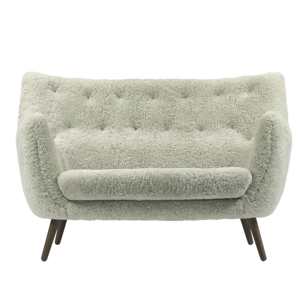 House of Finn Juhl - Poet Sofa, Walnut, Leather Group 4 Sheepskin, Moonlight - Soffor - Finn Juhl - Vit | Möbler - Soffor Och Dagbäddar - Soffor | Möbelexperten