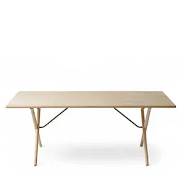 PP85 Cross Legged Table matbord