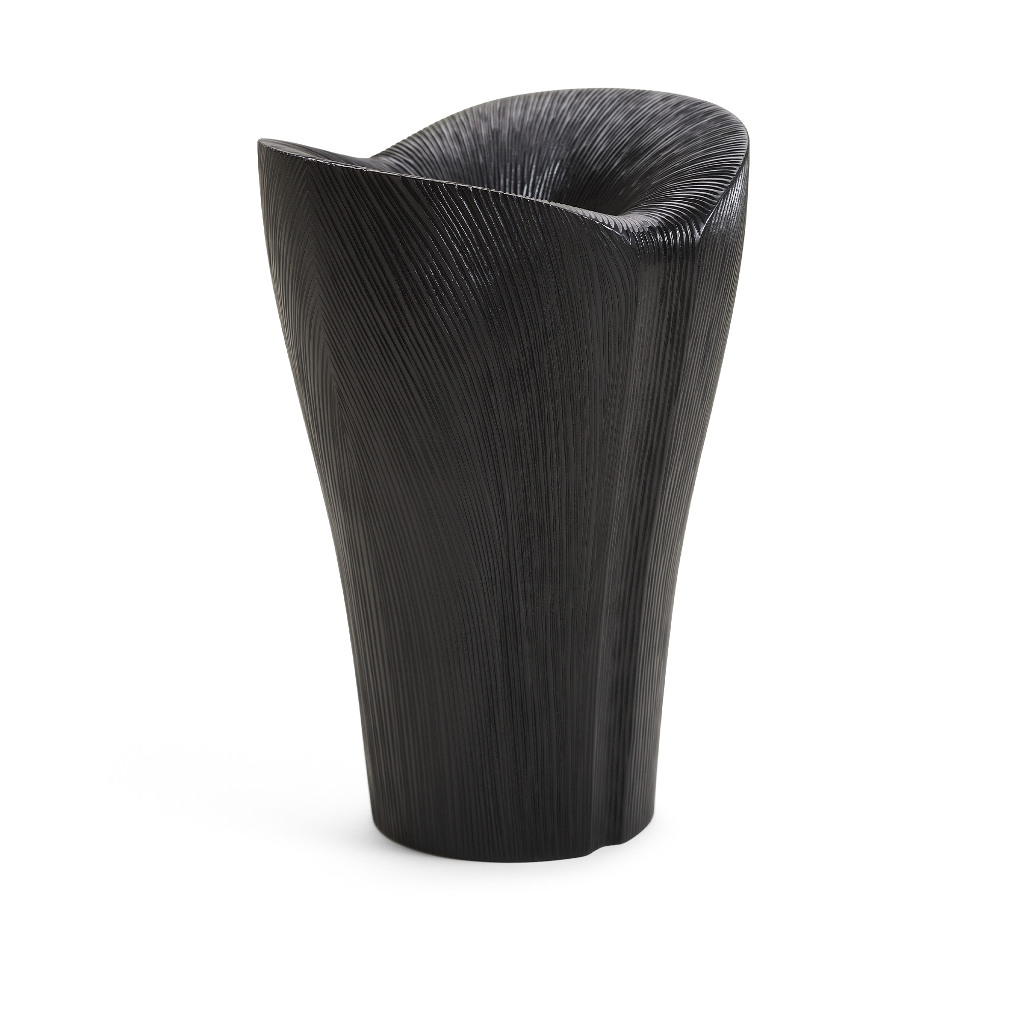 Zanat - Kala Bowl Tall Maple Black Matte Lacquer Full Base Carved 17 x 17 x 25 cm - Prydnadsföremål - Monica Förster - Träfärgad | Inredning - Inredningsdetaljer - Prydnadsföremål | Möbelexperten