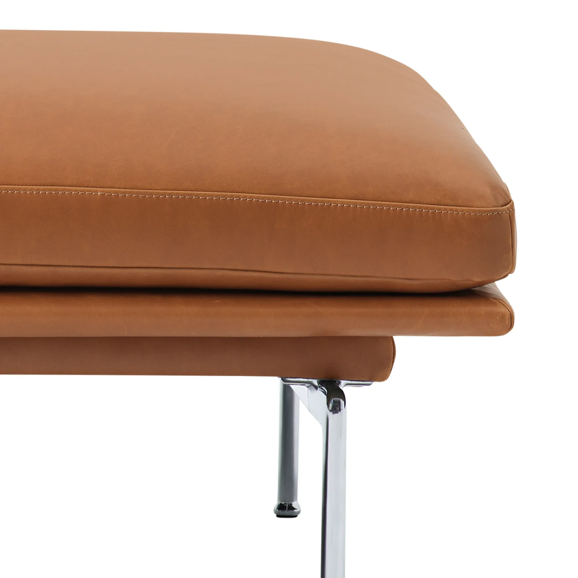 Outline Pouf / Polished Aluminium Base