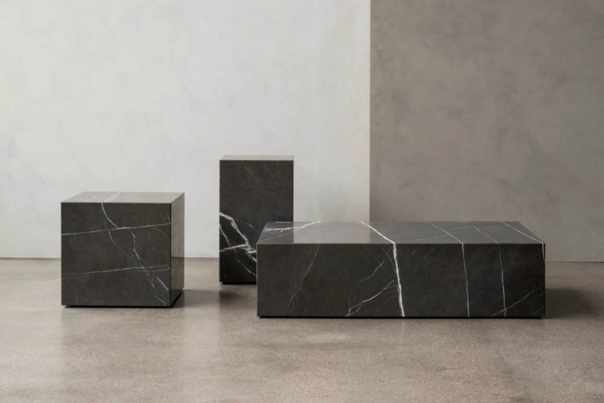 Plinth Cubic sidobord