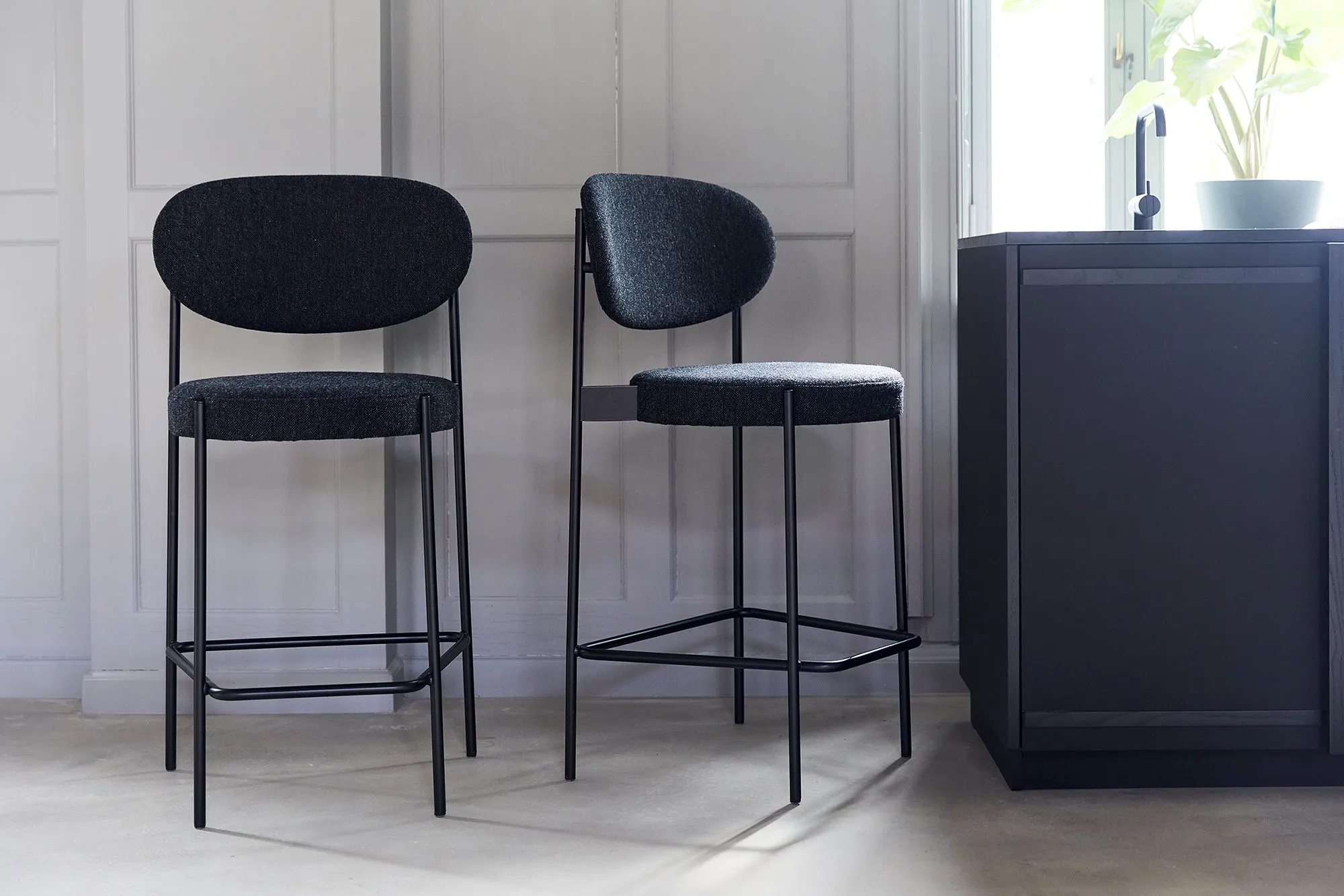 Series 430 Bar Stool