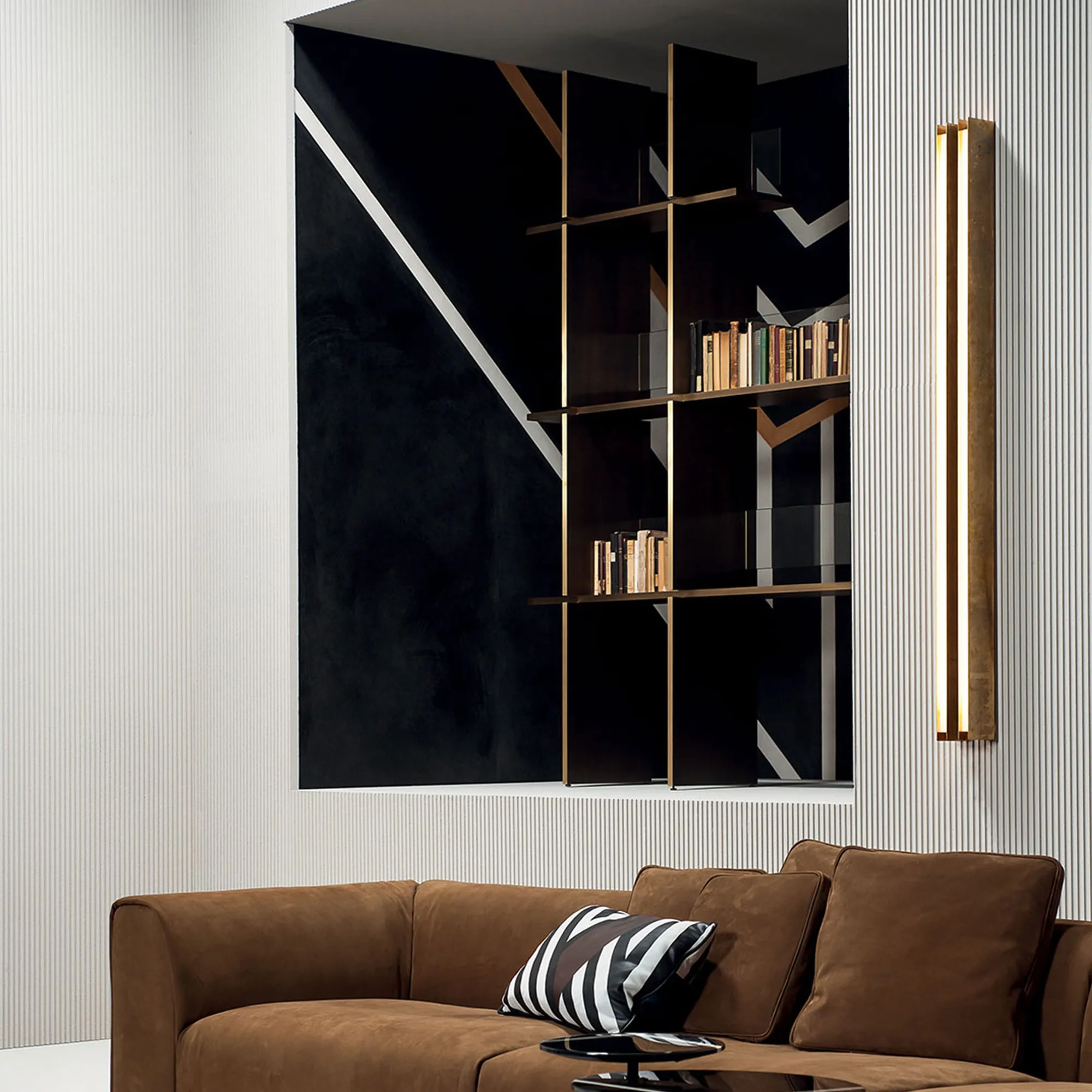 Blade Wall Lamp