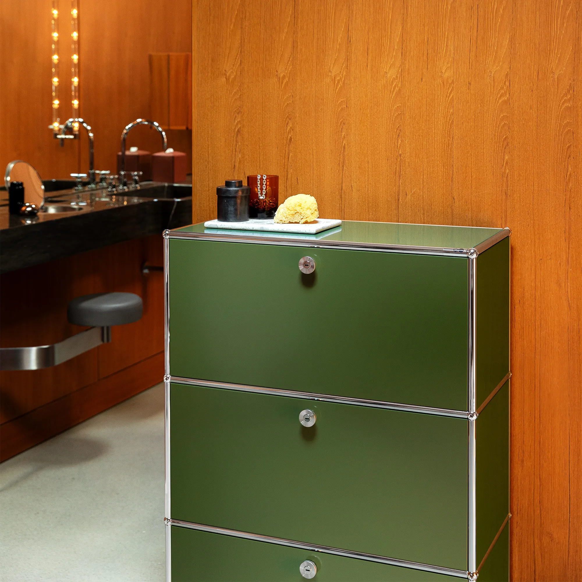 USM Haller 82 skåp