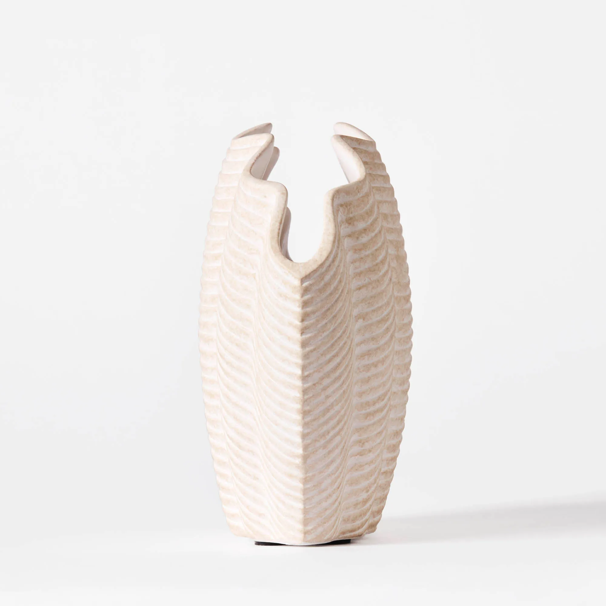 Concha Vase Fluted Large