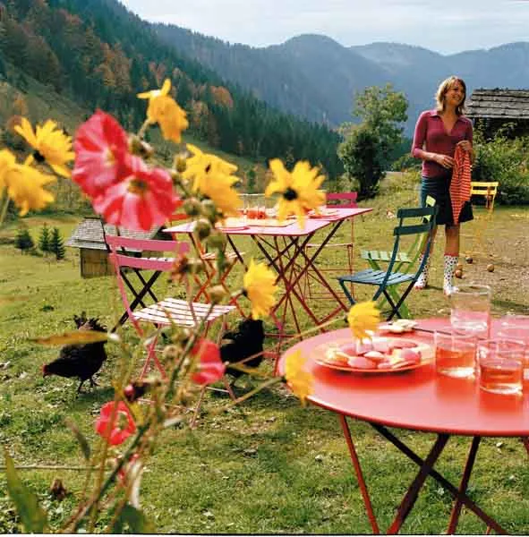 Bistro Outdoor Table 77 cm