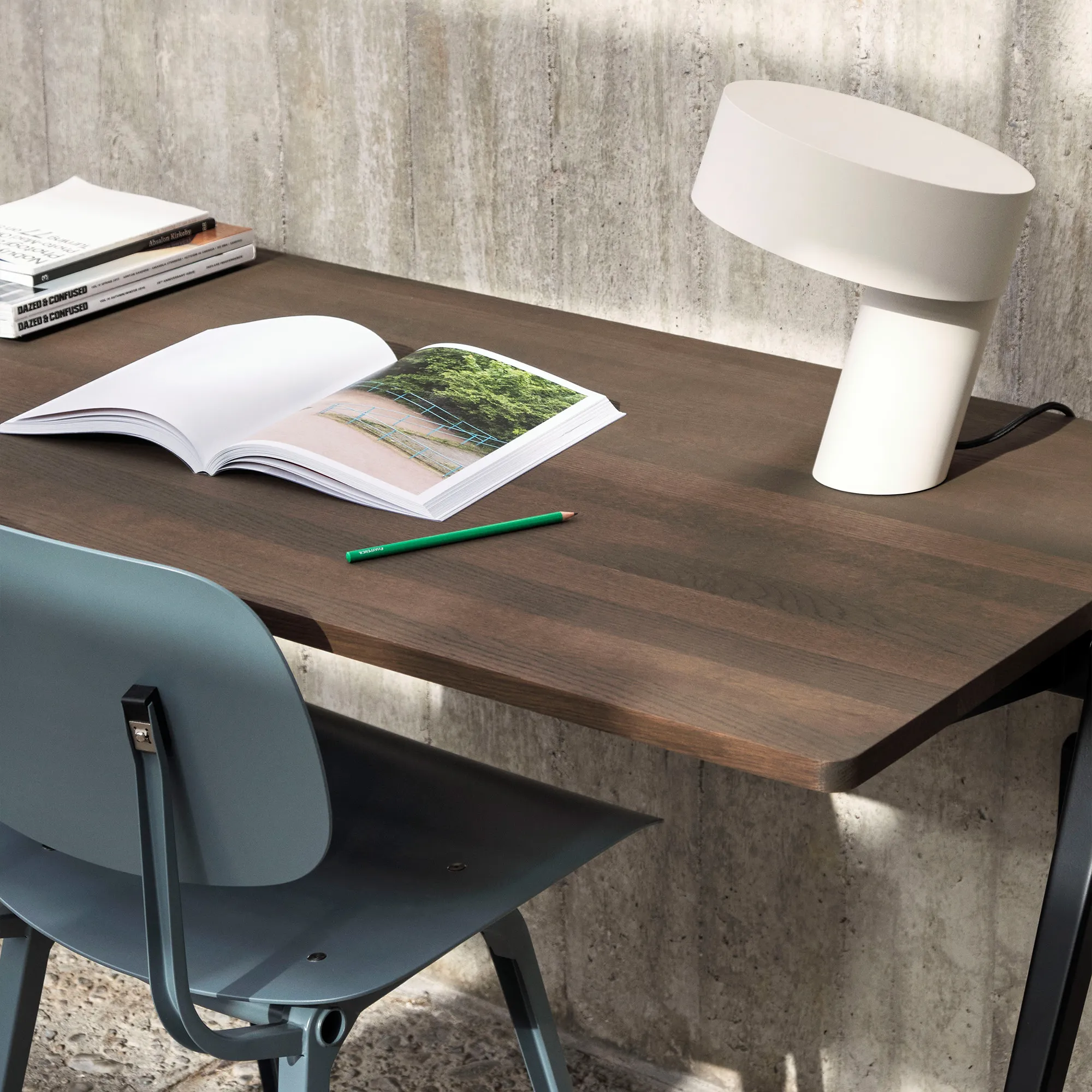 Pyramid bord 01 75 x 140 cm Black