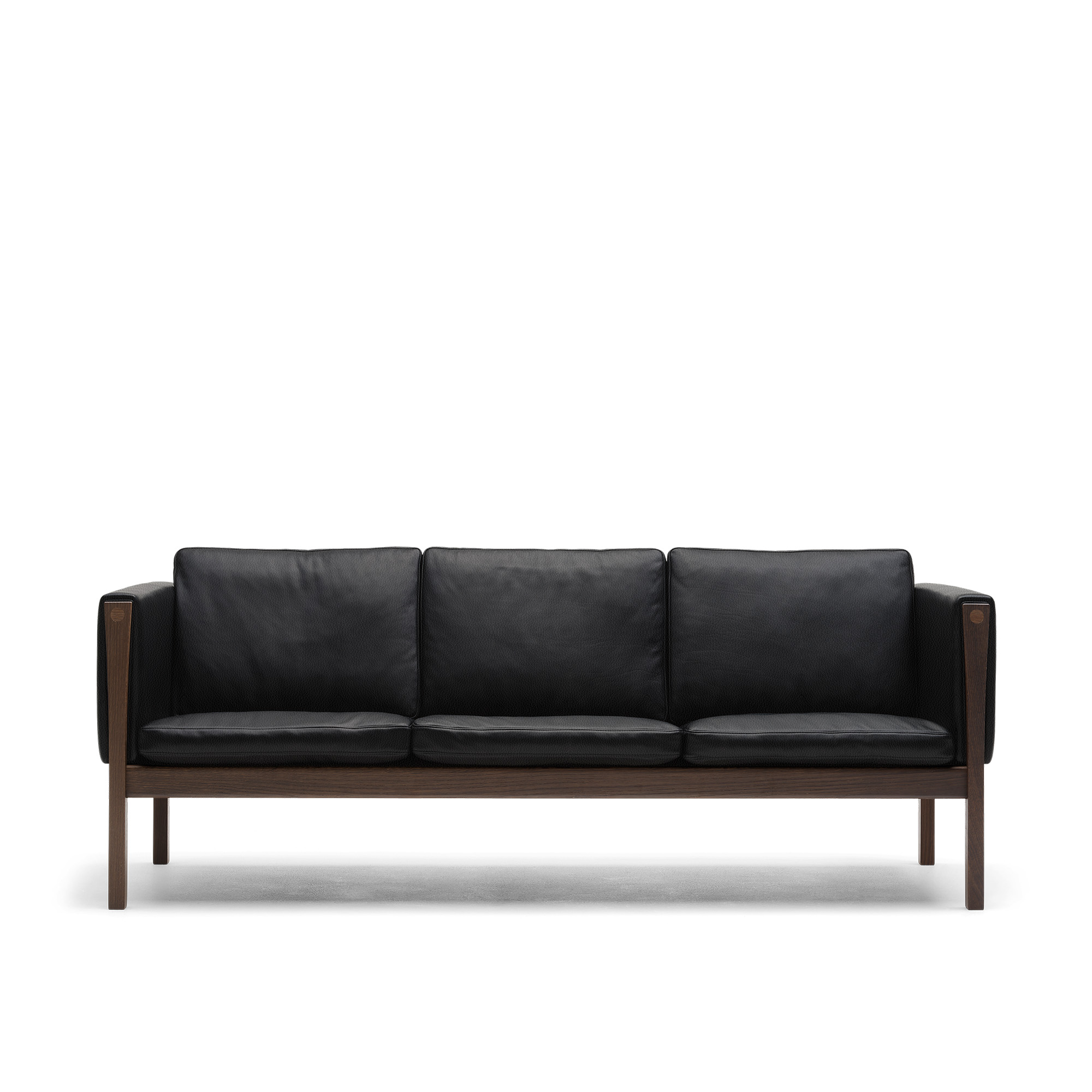 Carl Hansen - CH163, Oljad valnöt, Thor 301 Black - Soffor - Hans J. Wegner - Träfärgad,Svart | Möbler - Soffor Och Dagbäddar - Soffor | Möbelexperten