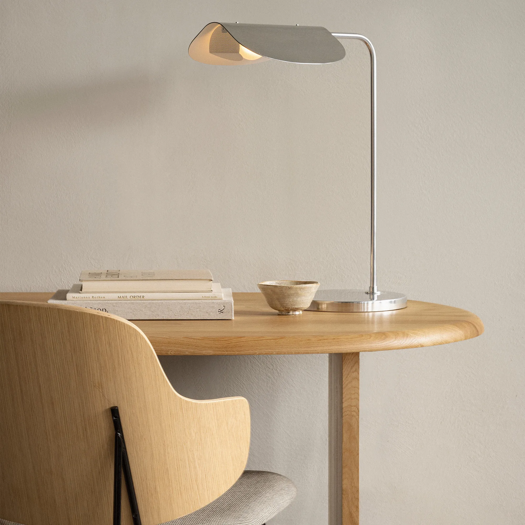 Wing bordslampa