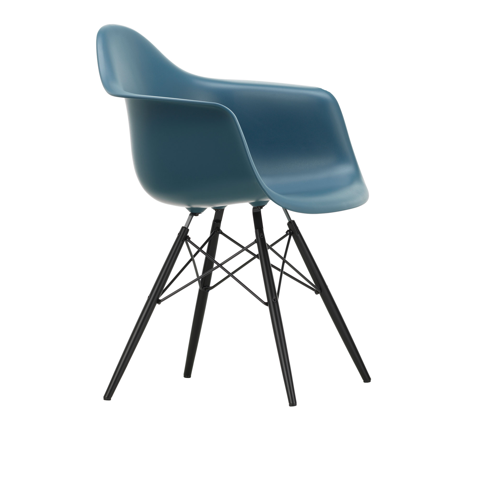 Vitra - Eames Plastic Armchair DAW - 83 Sea Blue - Black Maple - Matstolar - Charles & Ray Eames - Blå - Metall/Trä/Plast