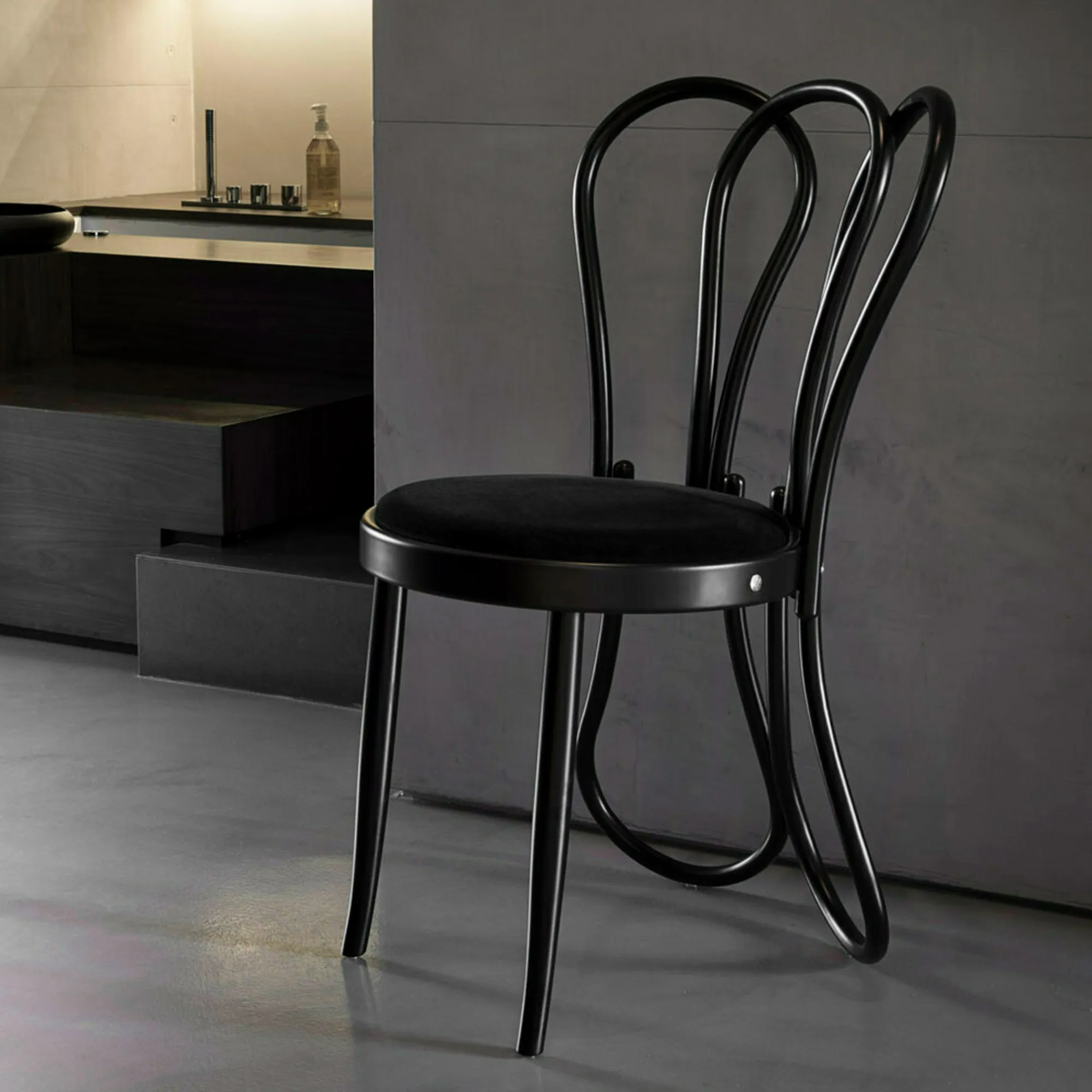 Post Mundus Chair