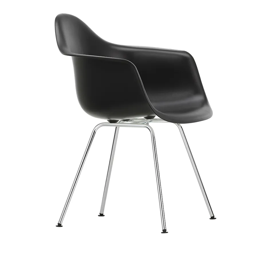 Eames RE Plastic Armchair DAX matstol Chrome