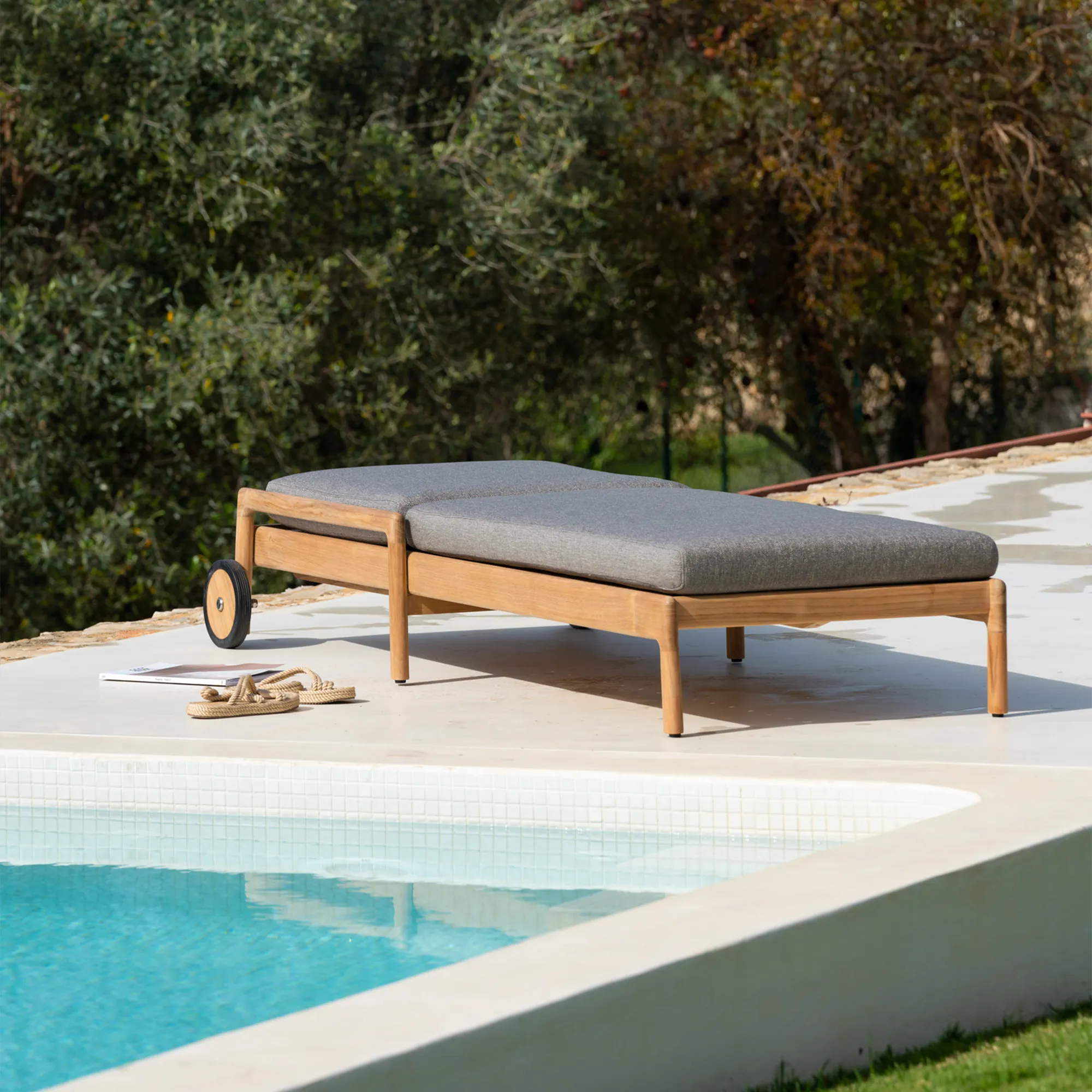 Jack Outdoor Adjustable Lounger Frame