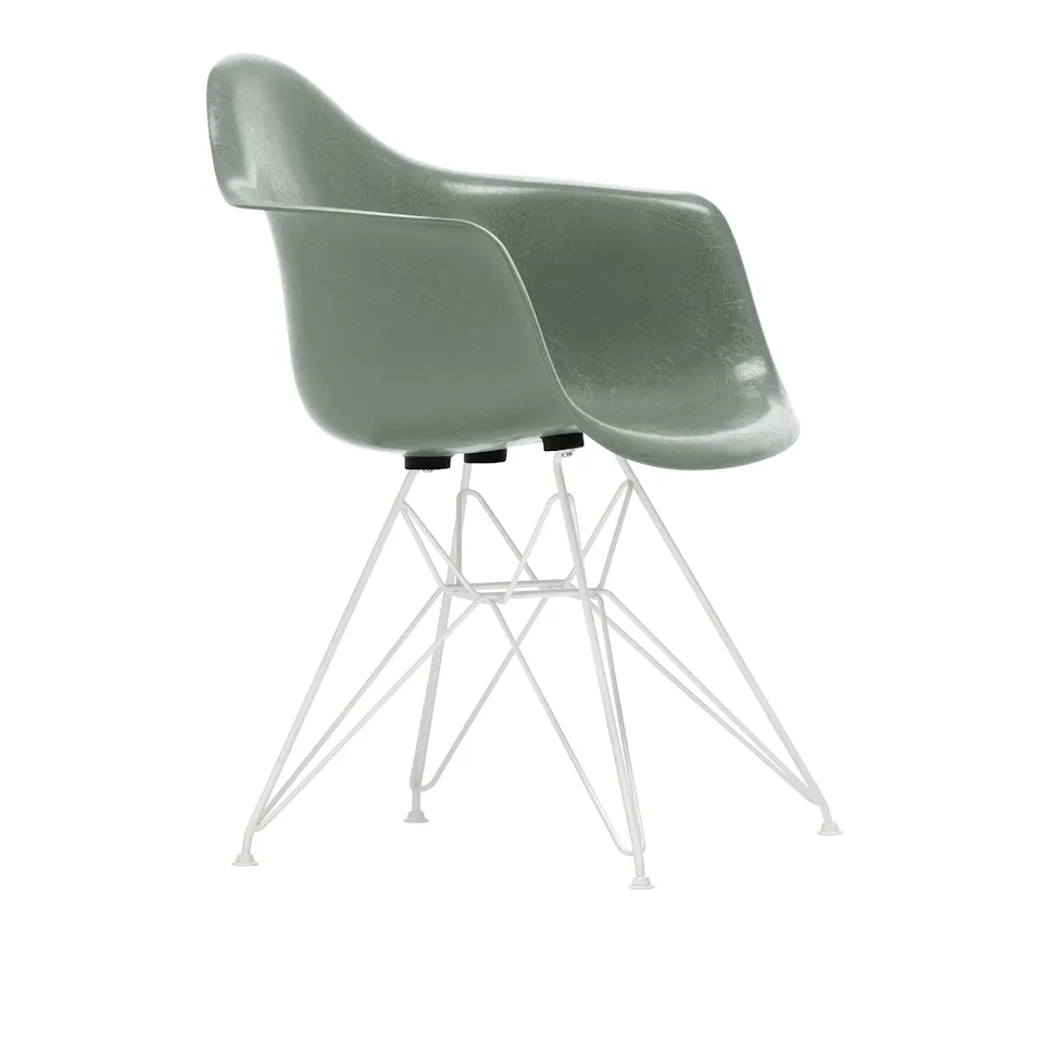Eames Fiberglass Armchair DAR karmstol White