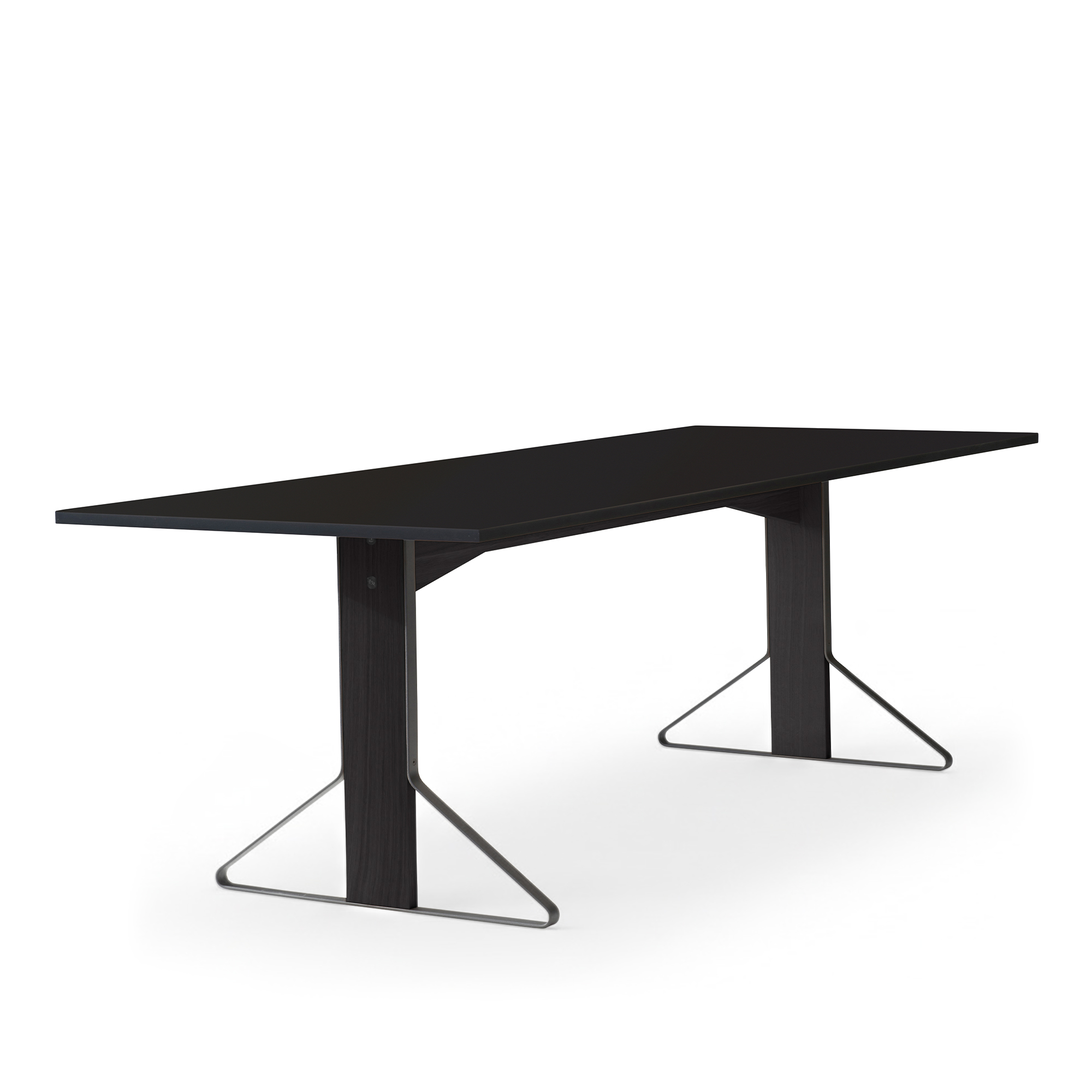 Artek - Kaari Bord Reb 002, Svart laminat, Svartlackad ek - Matbord - Ronan & Erwan Bouroullec - Svart - Metall/Tr&auml;
