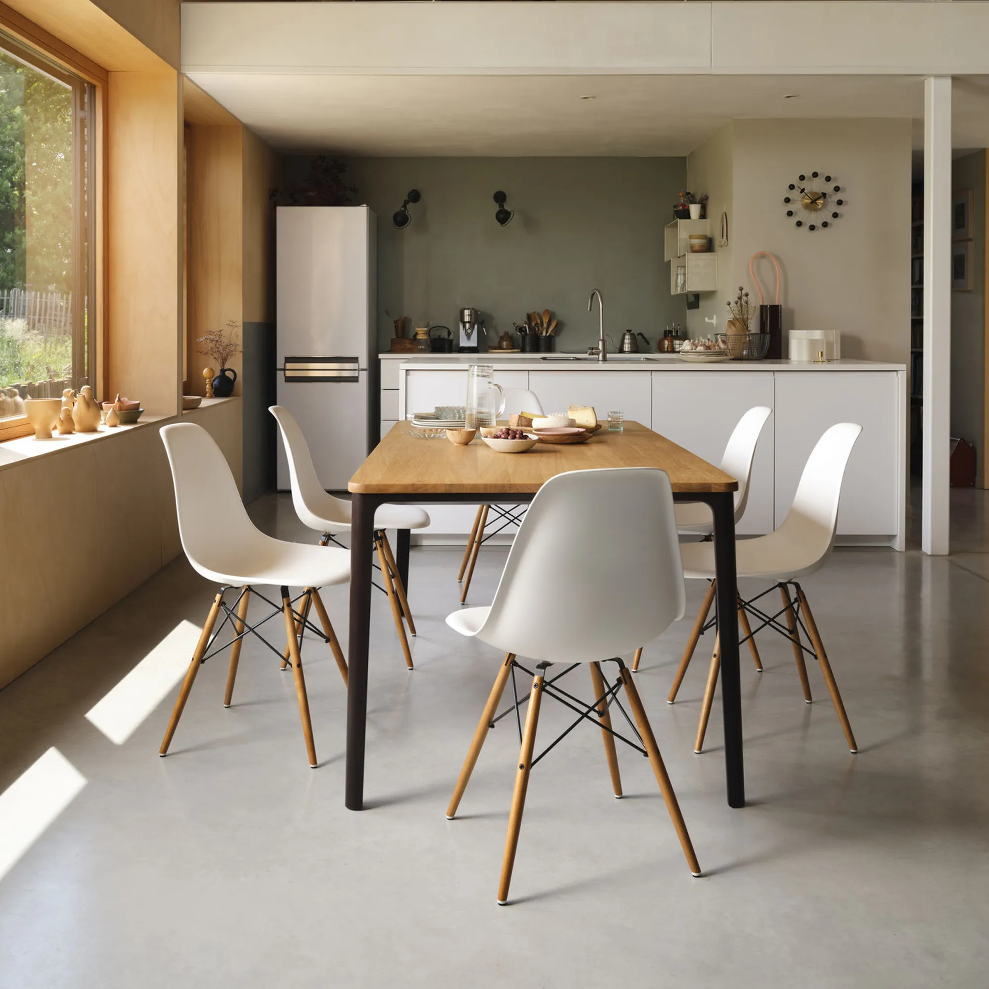 Eames RE Plastic Chair DSW stol Ash Honey Tone