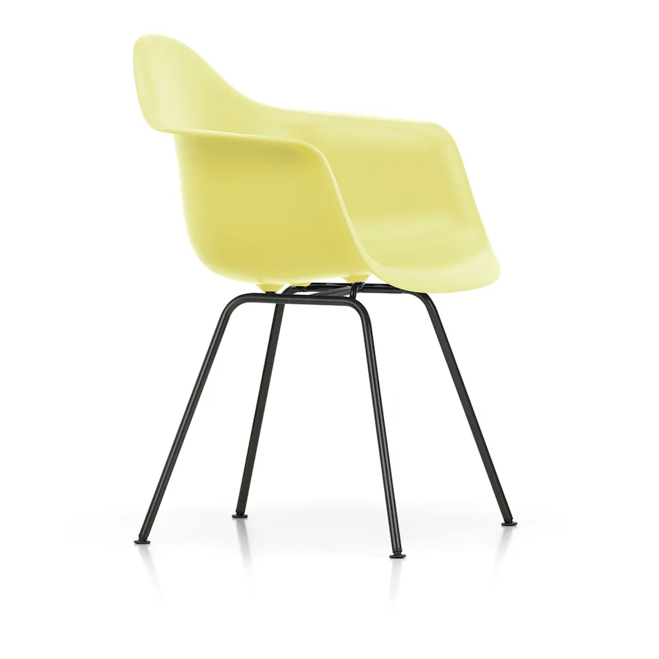 Eames RE Plastic Armchair DAX matstol Basic Dark