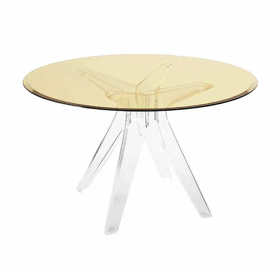 Sir Gio Table