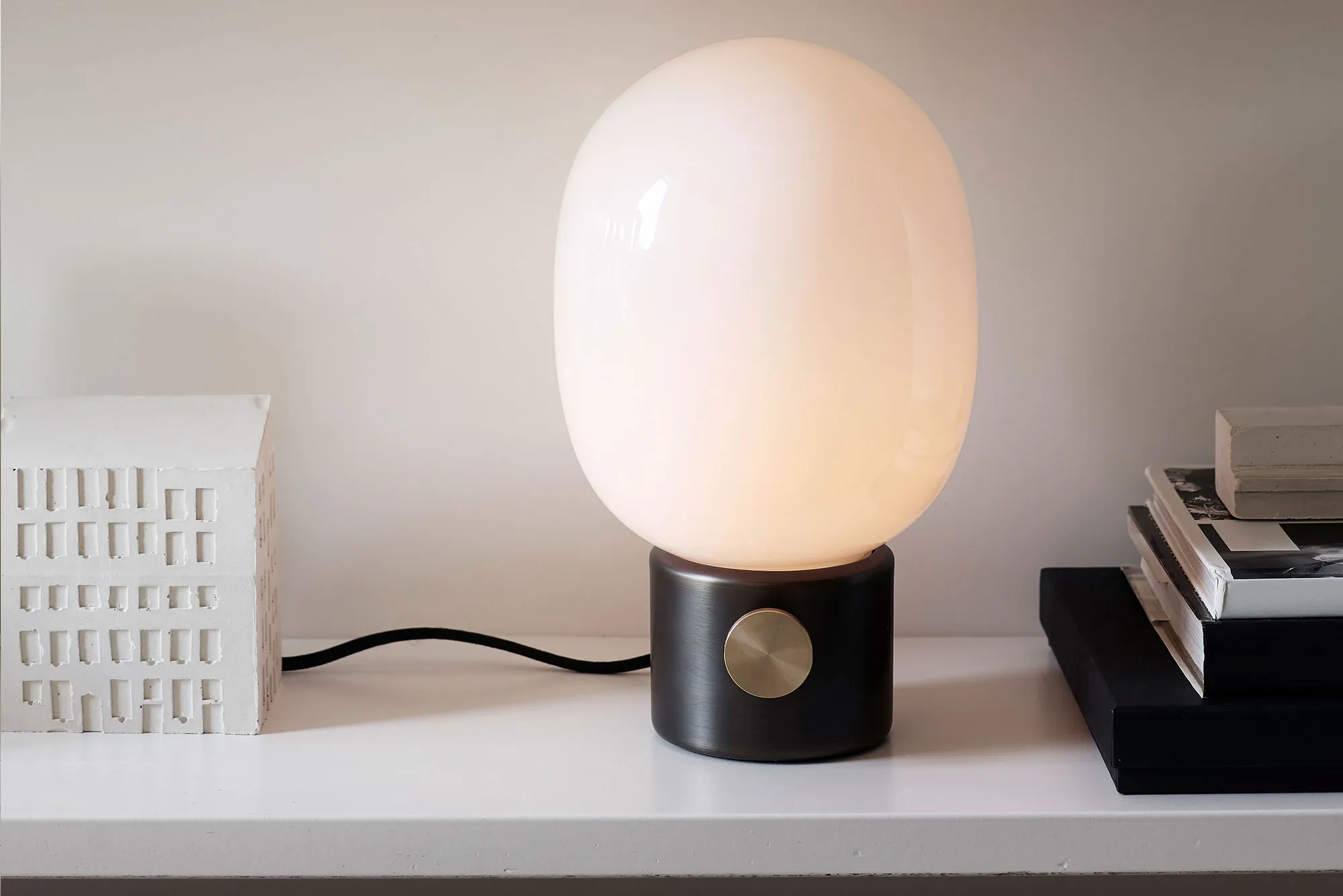 JWDA bordslampa