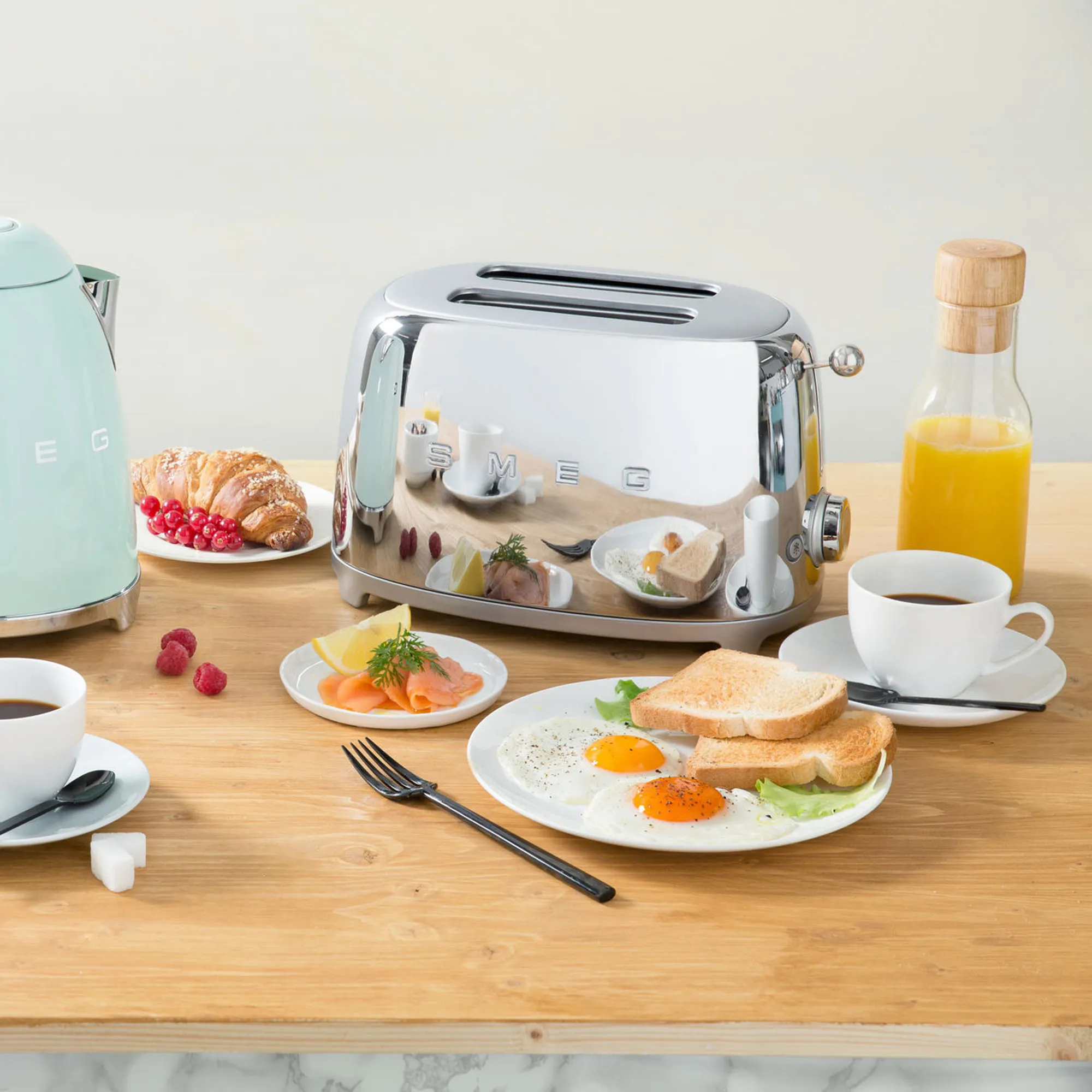 Smeg 2 Slice Toasters Red