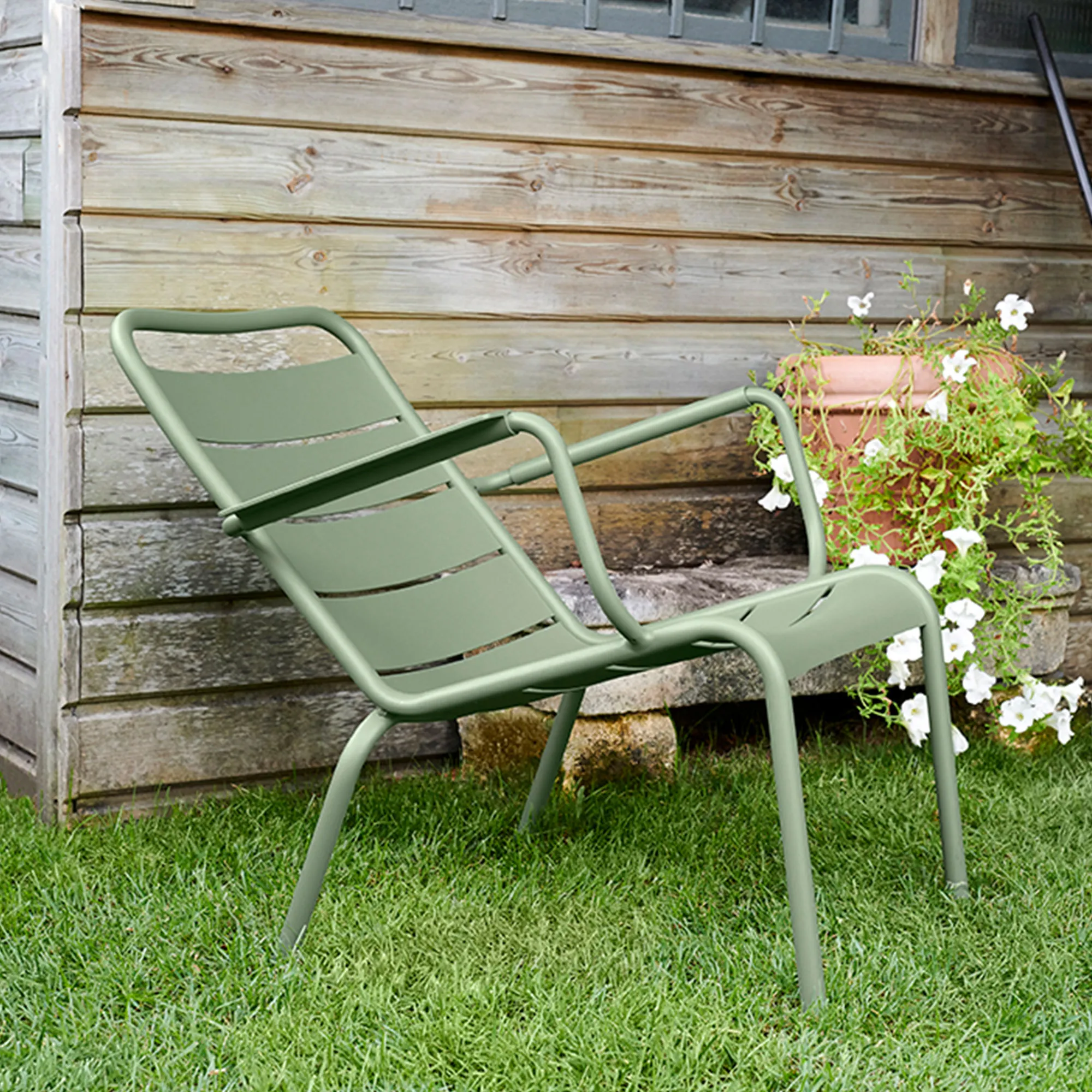 Luxembourg Low Armchair