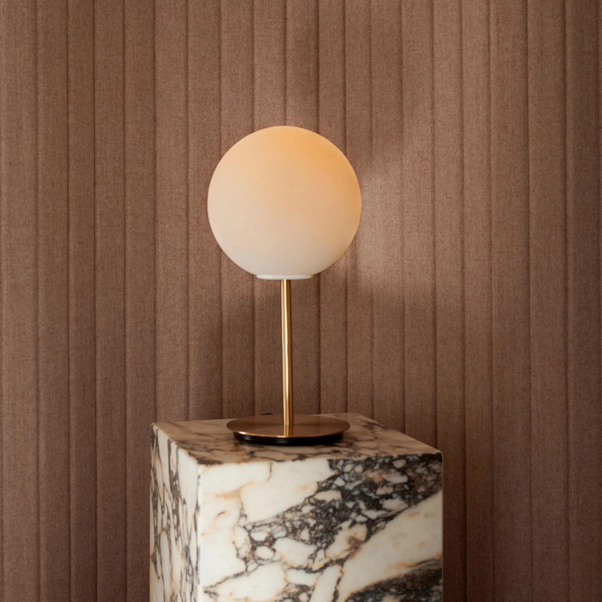 Plinth Tall sidobord