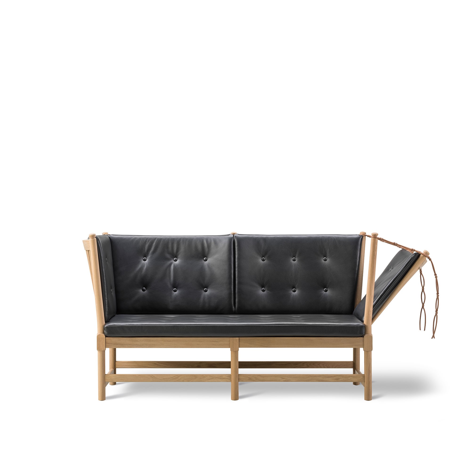 Fredericia Furniture - The Spoke-Back Sofa 2 Seater, S&aring;pad ek, L&auml;der 1, Omni 301 Black - Soffor - B&oslash;rge Mogensen - Svart